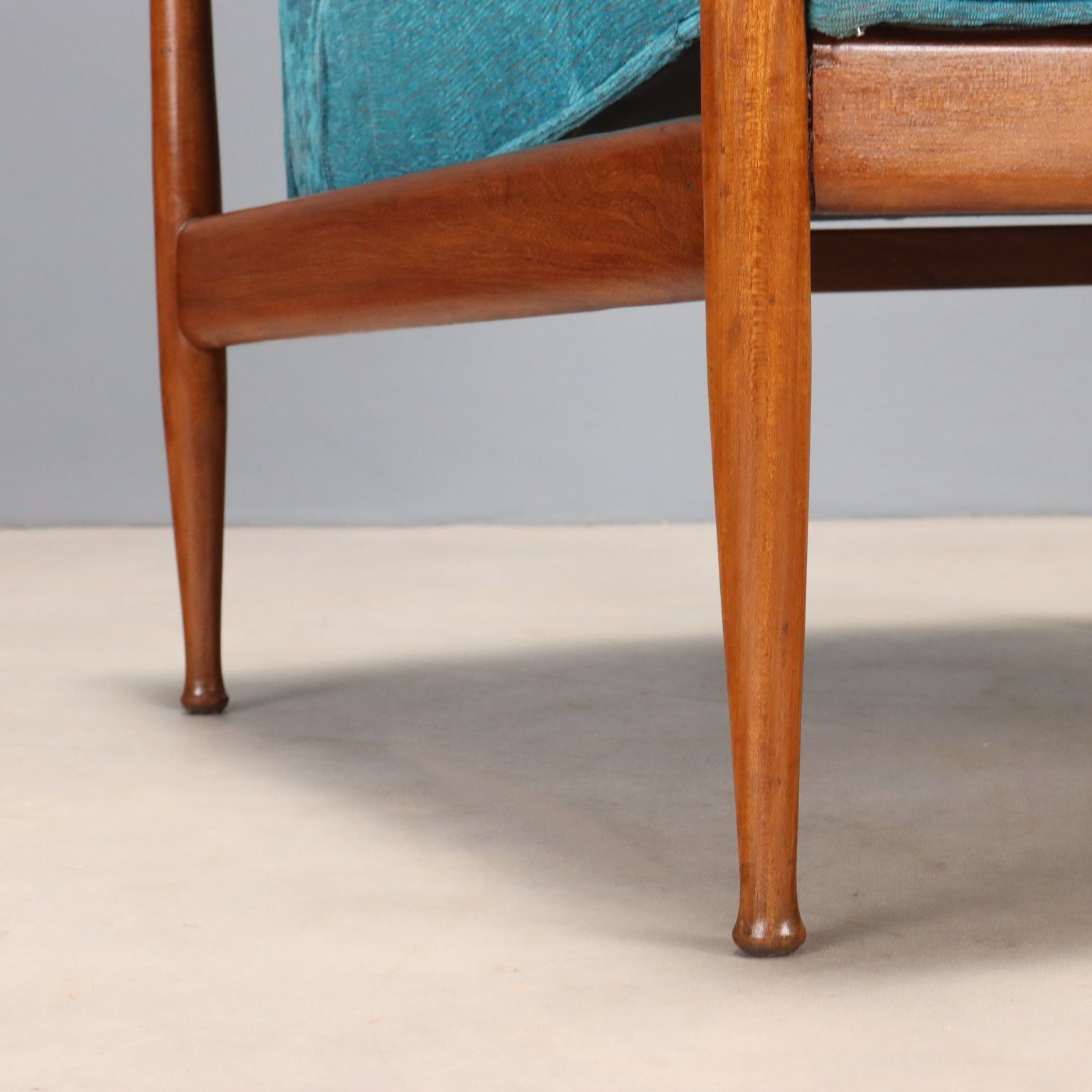 Fauteuil vintage en teck, revêtement tissu, design italien, années 1960 photo buy