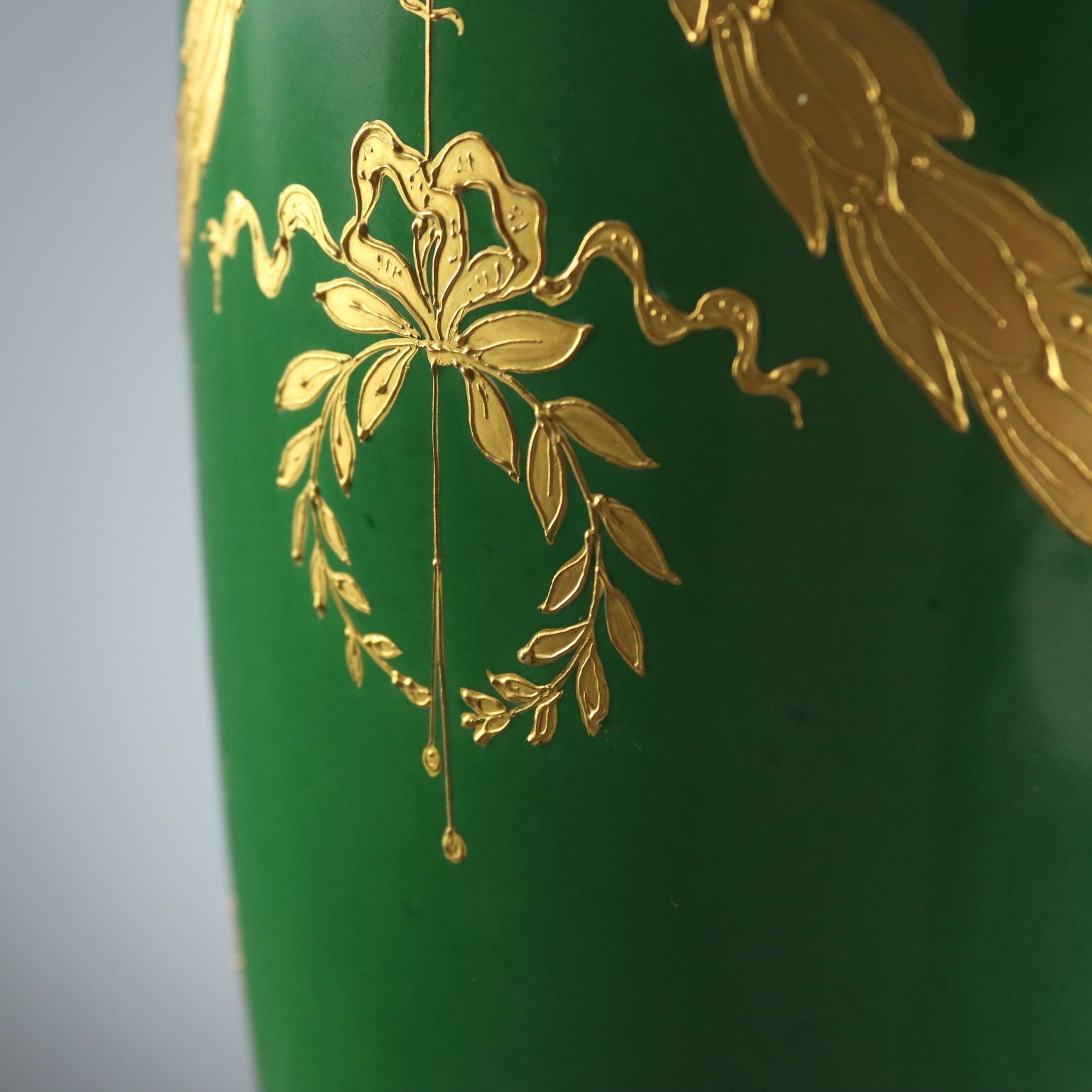 Vase d'époque Napoléon III en porcelaine, France, fin du XIXe siècle photo 590.0