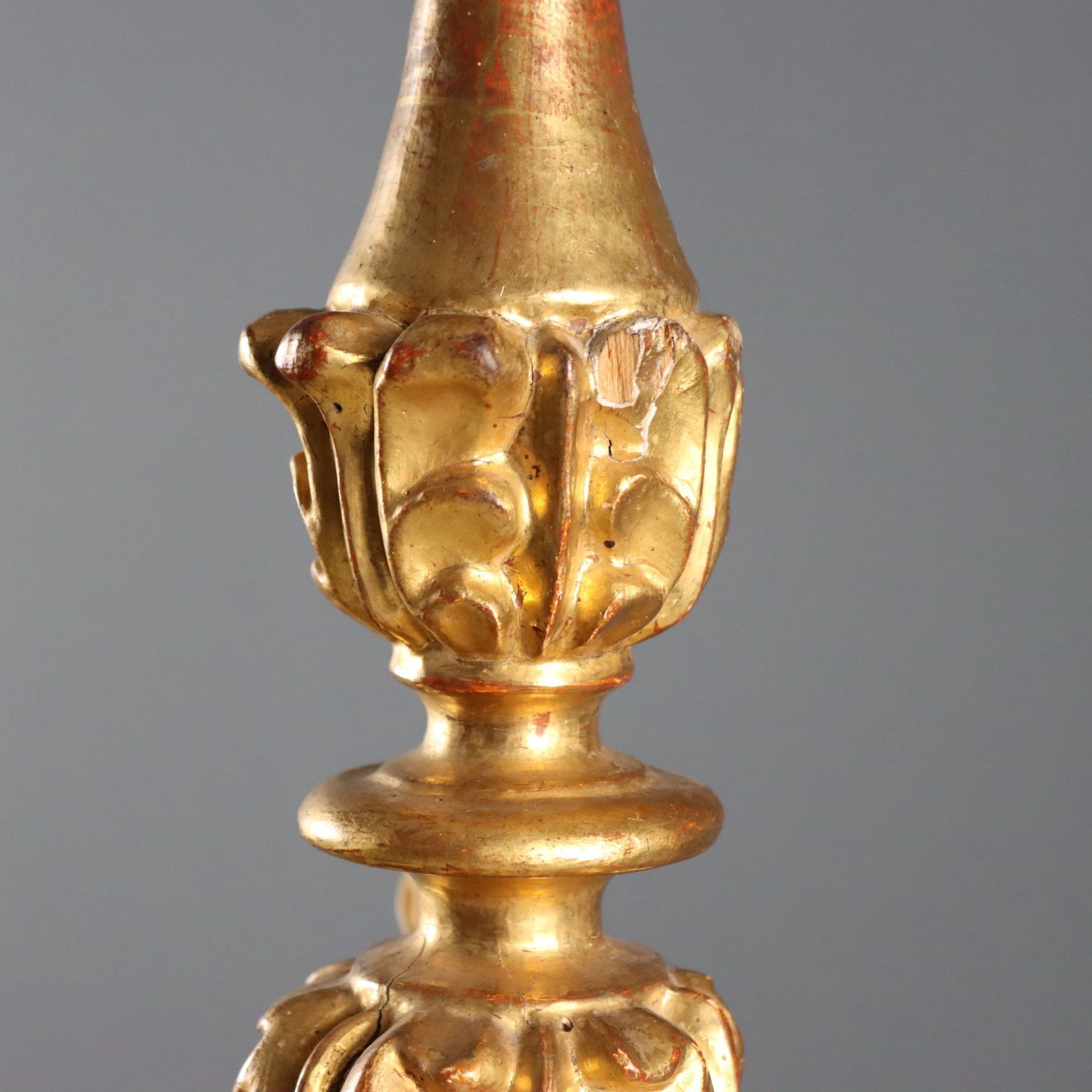 Candélabre d'époque en bois sculpté et doré, Italie, XIXe siècle photo Luminaires