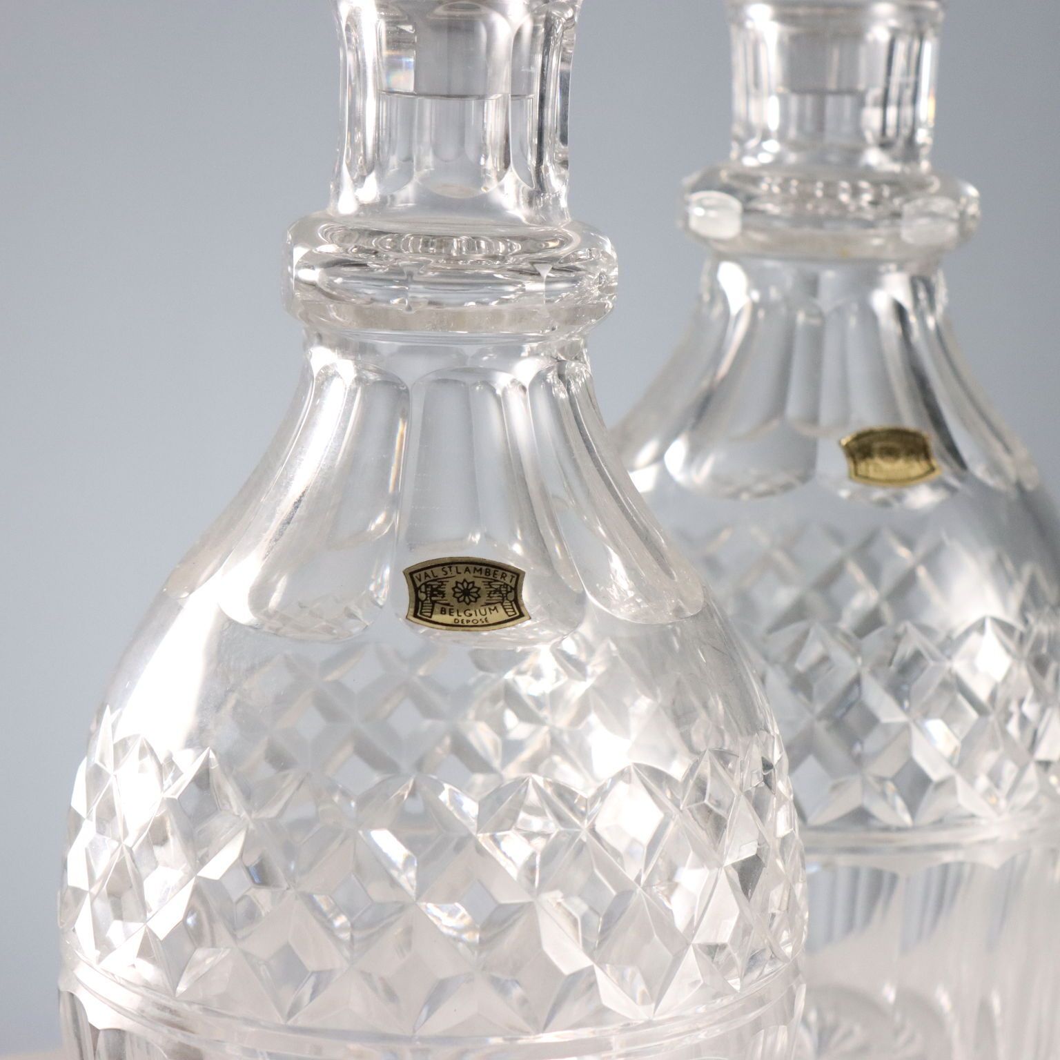 Carafes vintage Val Saint Lambert en cristal taillé et gravé, Belgique, XXe siècle photo Décoration