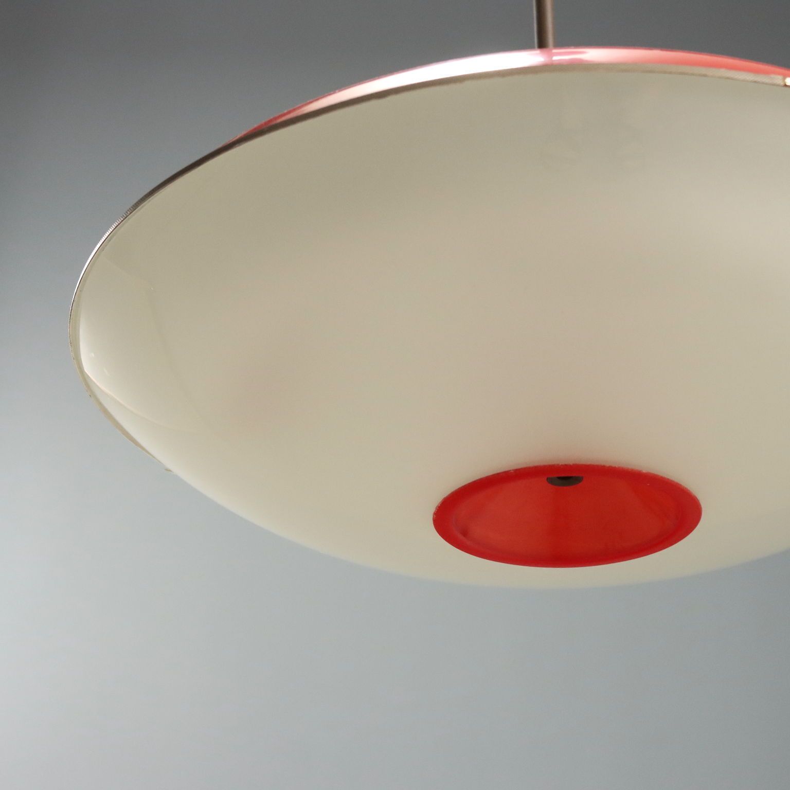 Rode aluminium hanglamp, jaren 1960 photo vinterior