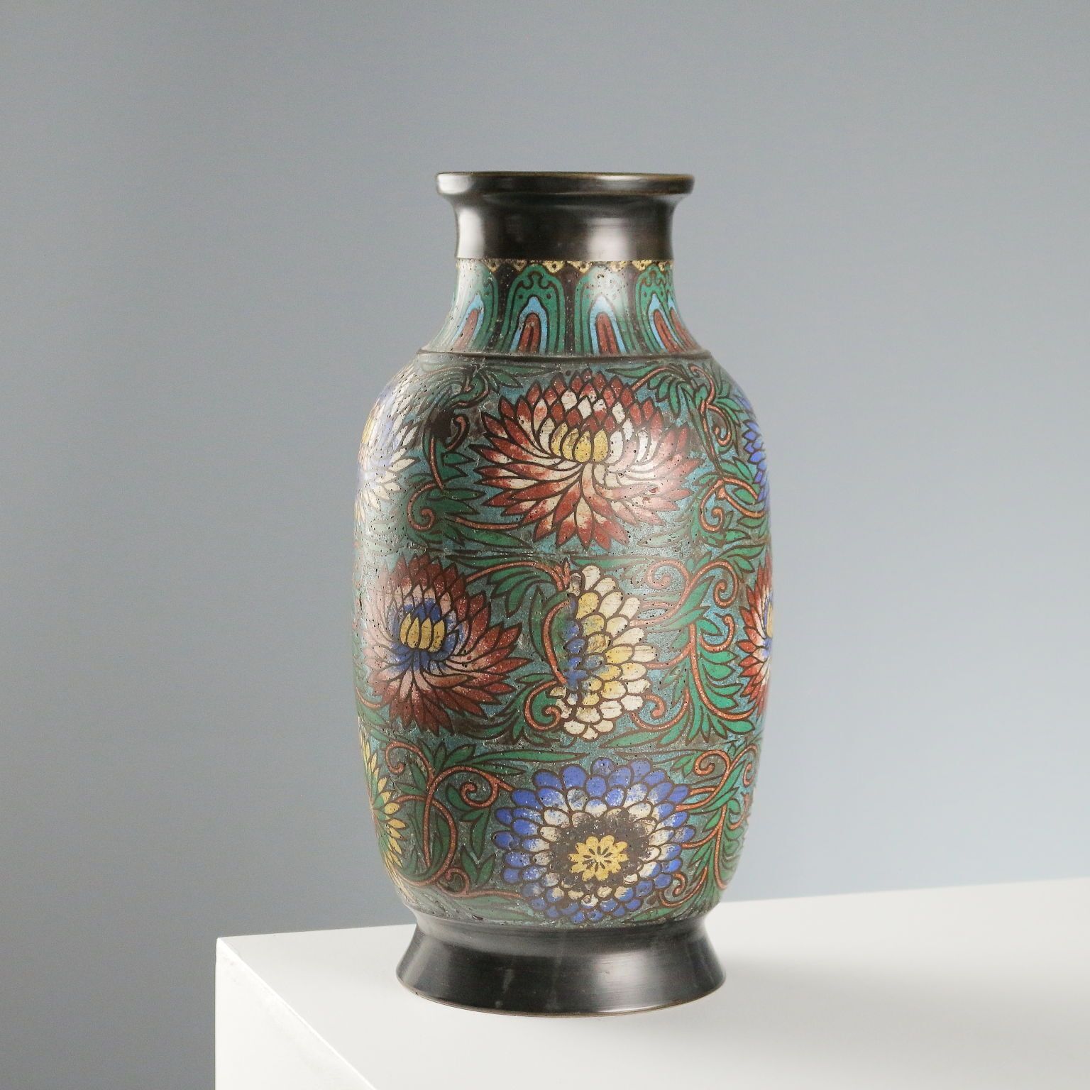 Antiek cloisonné vaas Japan Meiji-periode 1868 1912 photo Woonaccessoires
