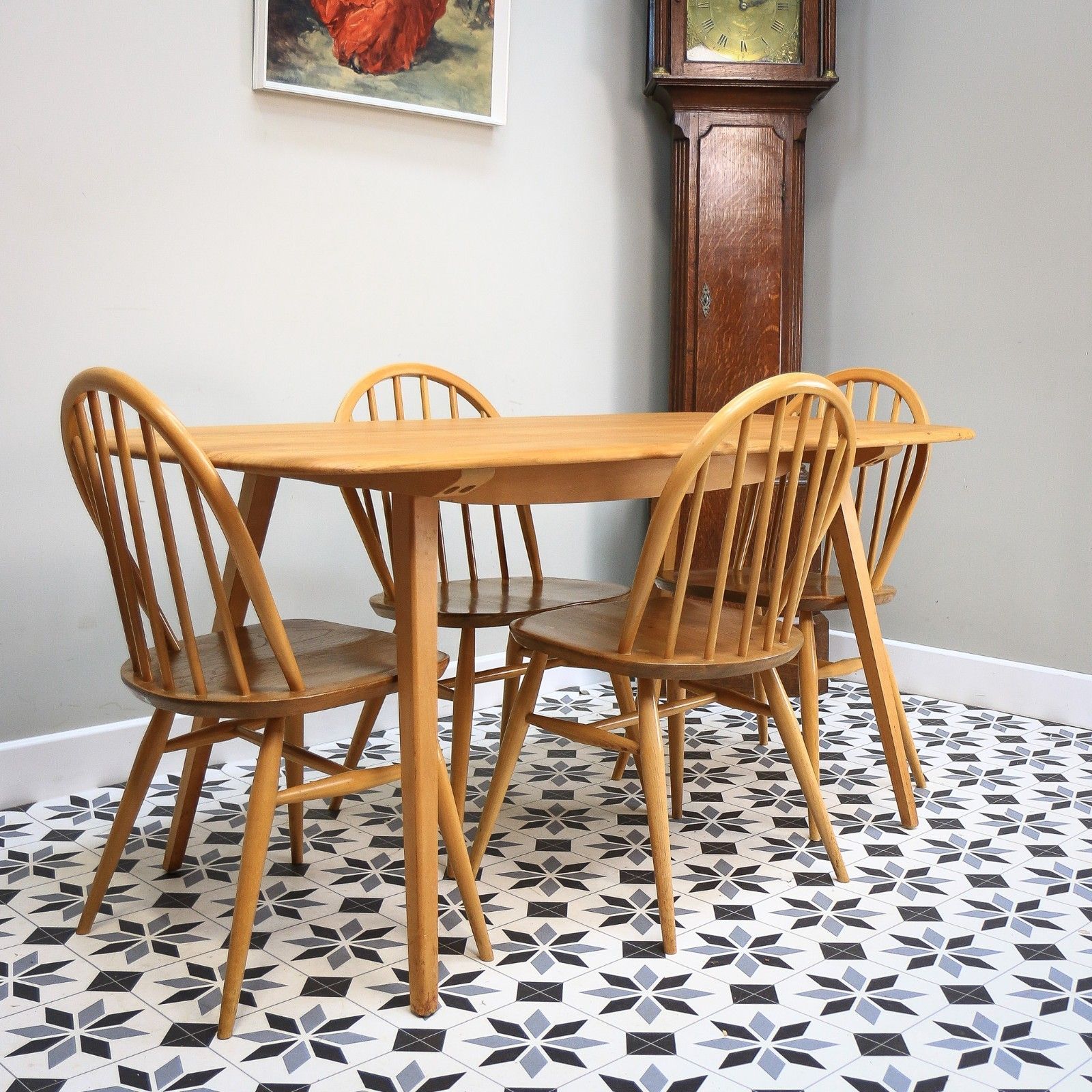 Four Ercol Windsor 370 Dining Chairs With 382 Elm Plank Dining Table photo vintage