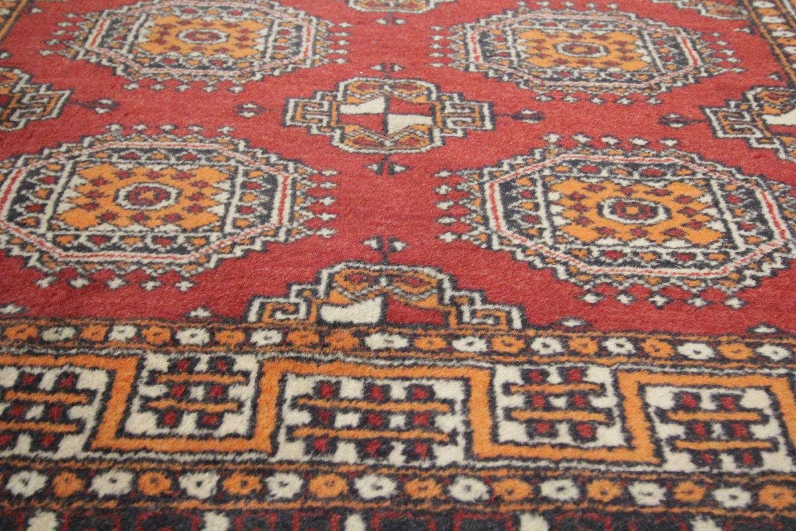 Tapis oriental de salon en laine tissé à la main, tapis traditionnel d'époque photo vinterior