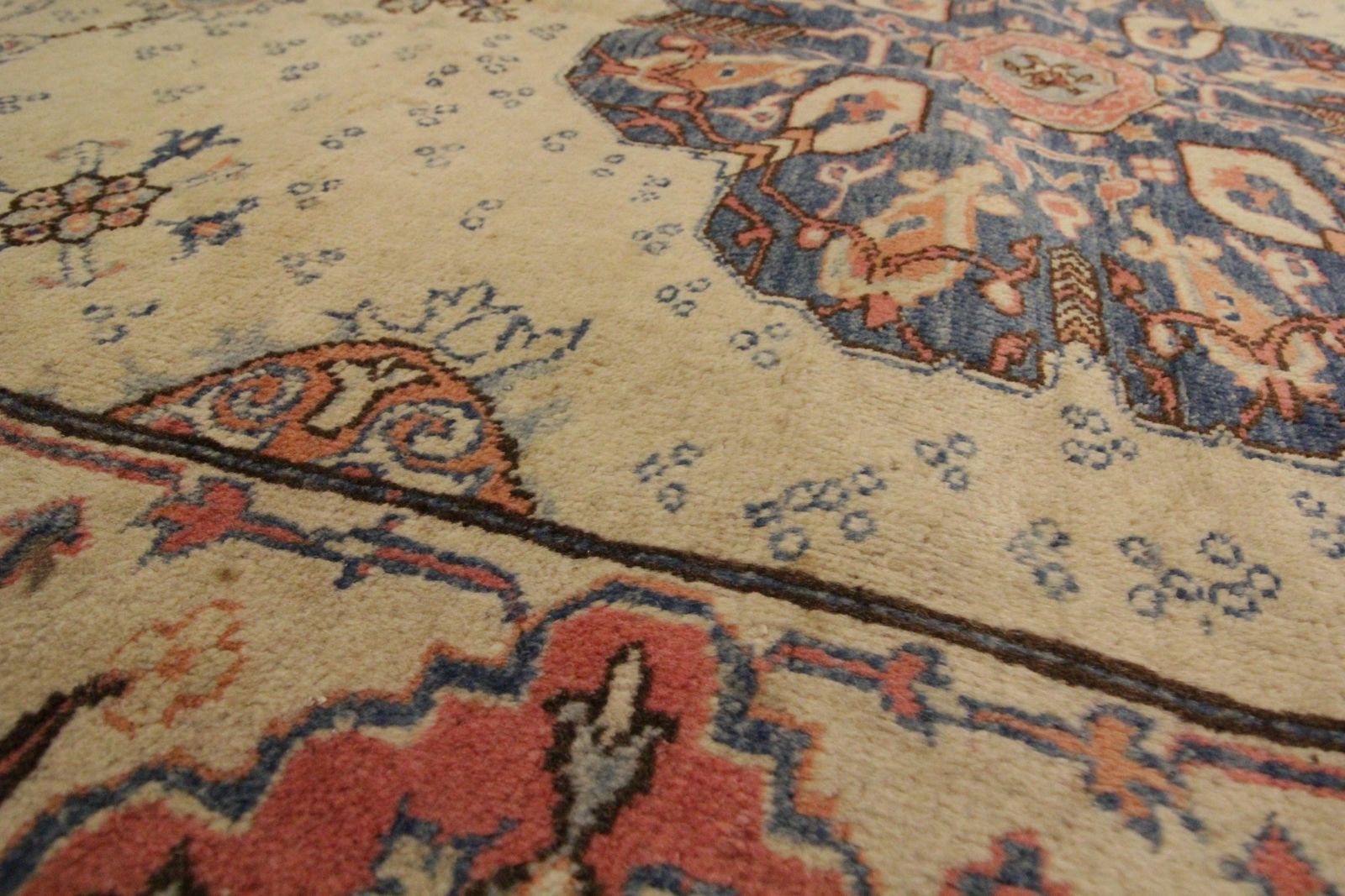 Crème Vloerkleed met Medaillon Oosters Tapijt Handgemaakt Symmetrisch Woonkamer Vloerkleed photo vinterior