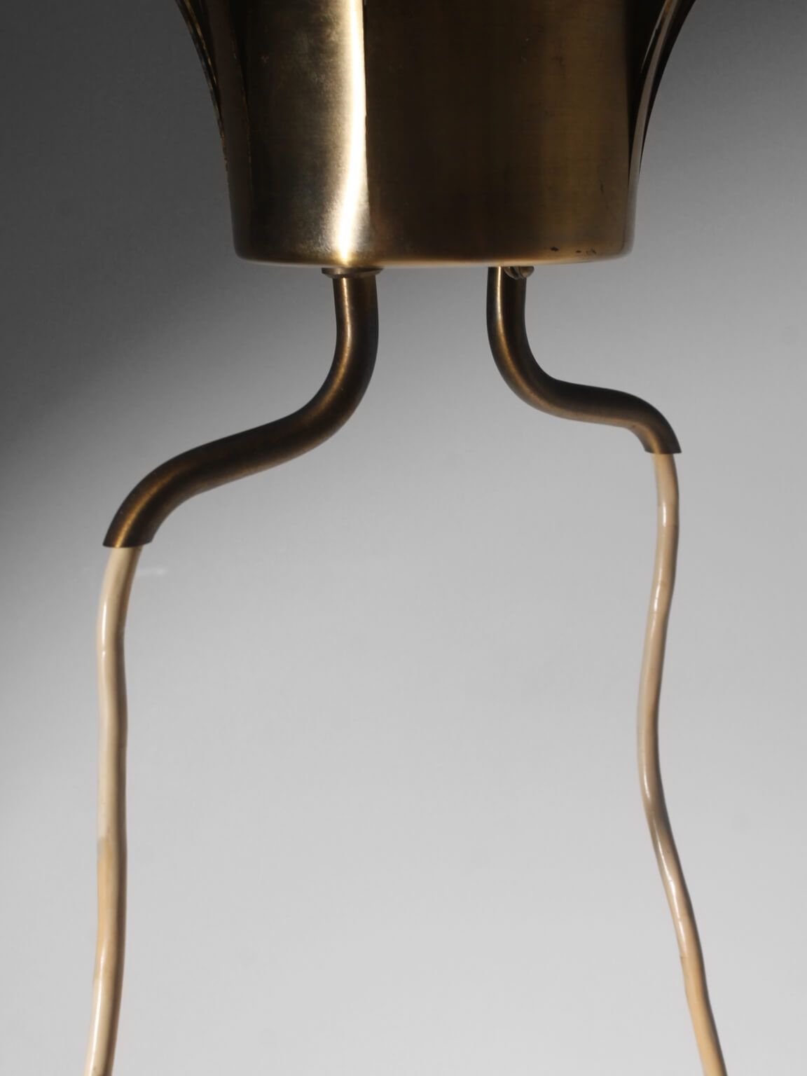 Wiktor Berndt Mid-Century Kristallen Plafondlamp met Messing, voor Flygsfors, Zweden photo vinterior