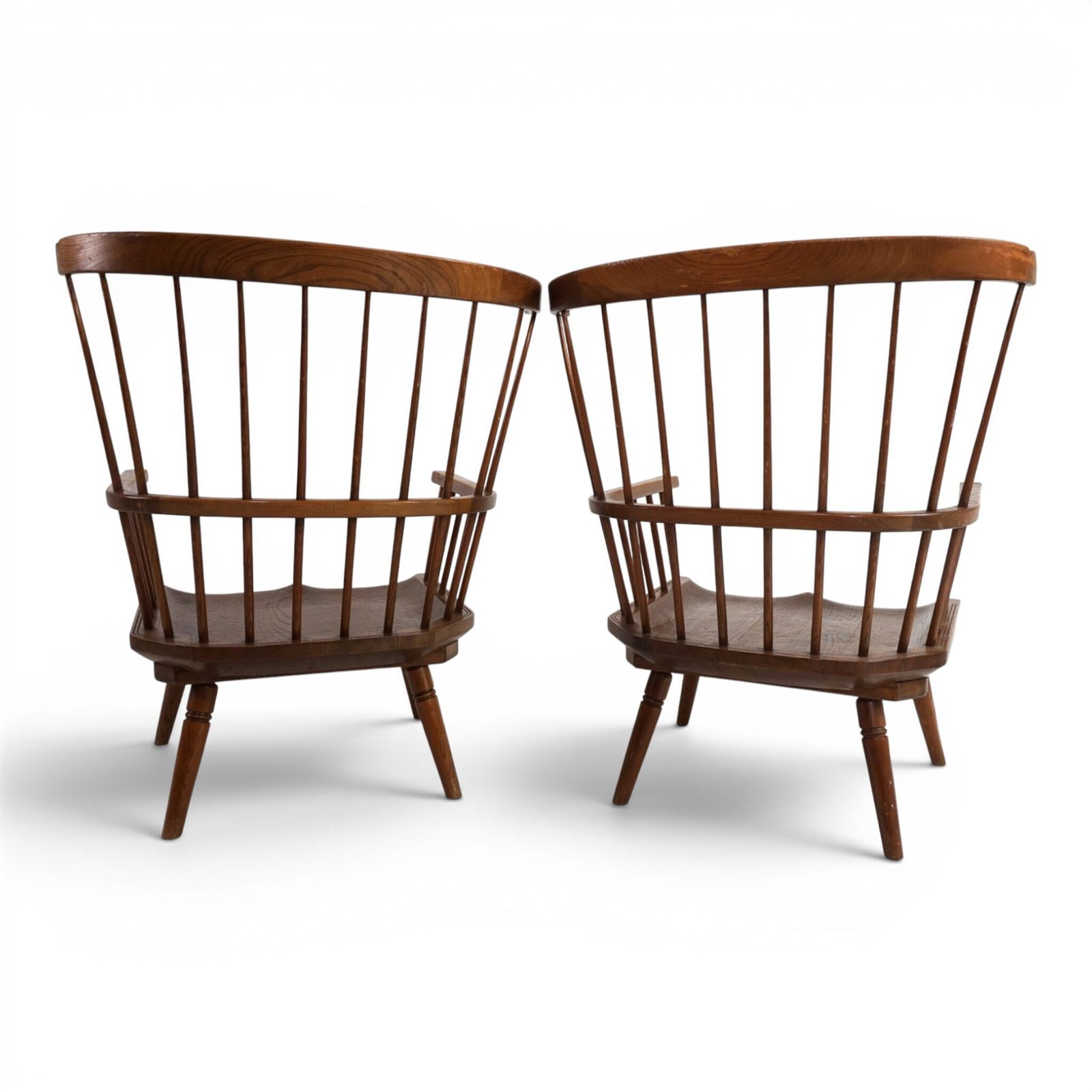 Paar handgemaakte Windsor loungestoelen, Engeland, ca. 1960 photo for sale
