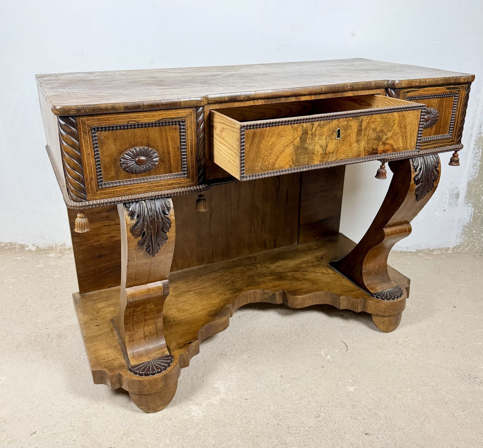Meubels Art Deco stijl consoletafel met één lade photo
