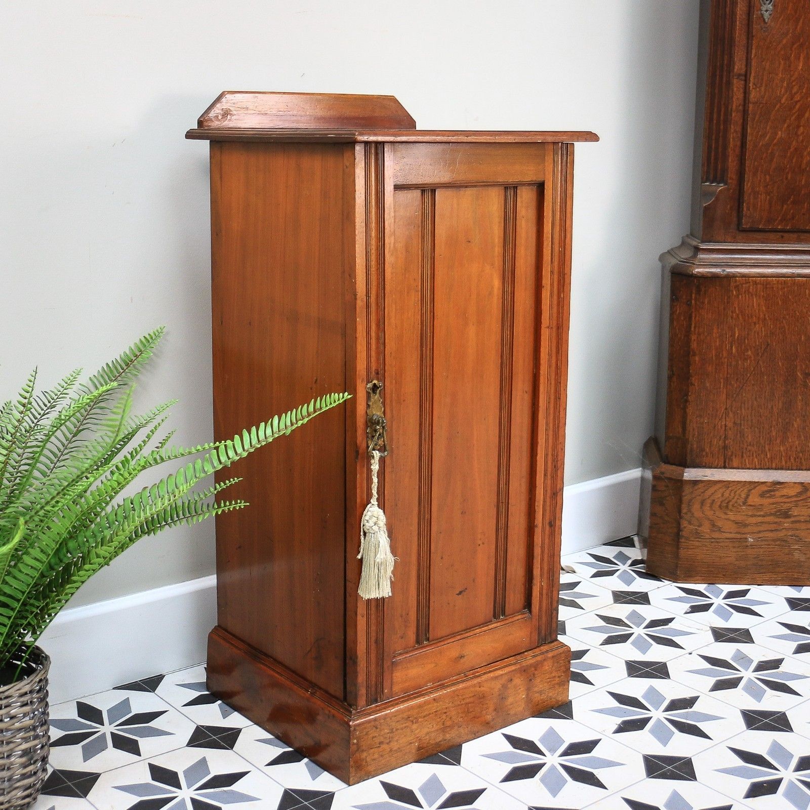 Two Bedside Cabinets Mahogany Late Victorian Early Edwardian photo 395.0