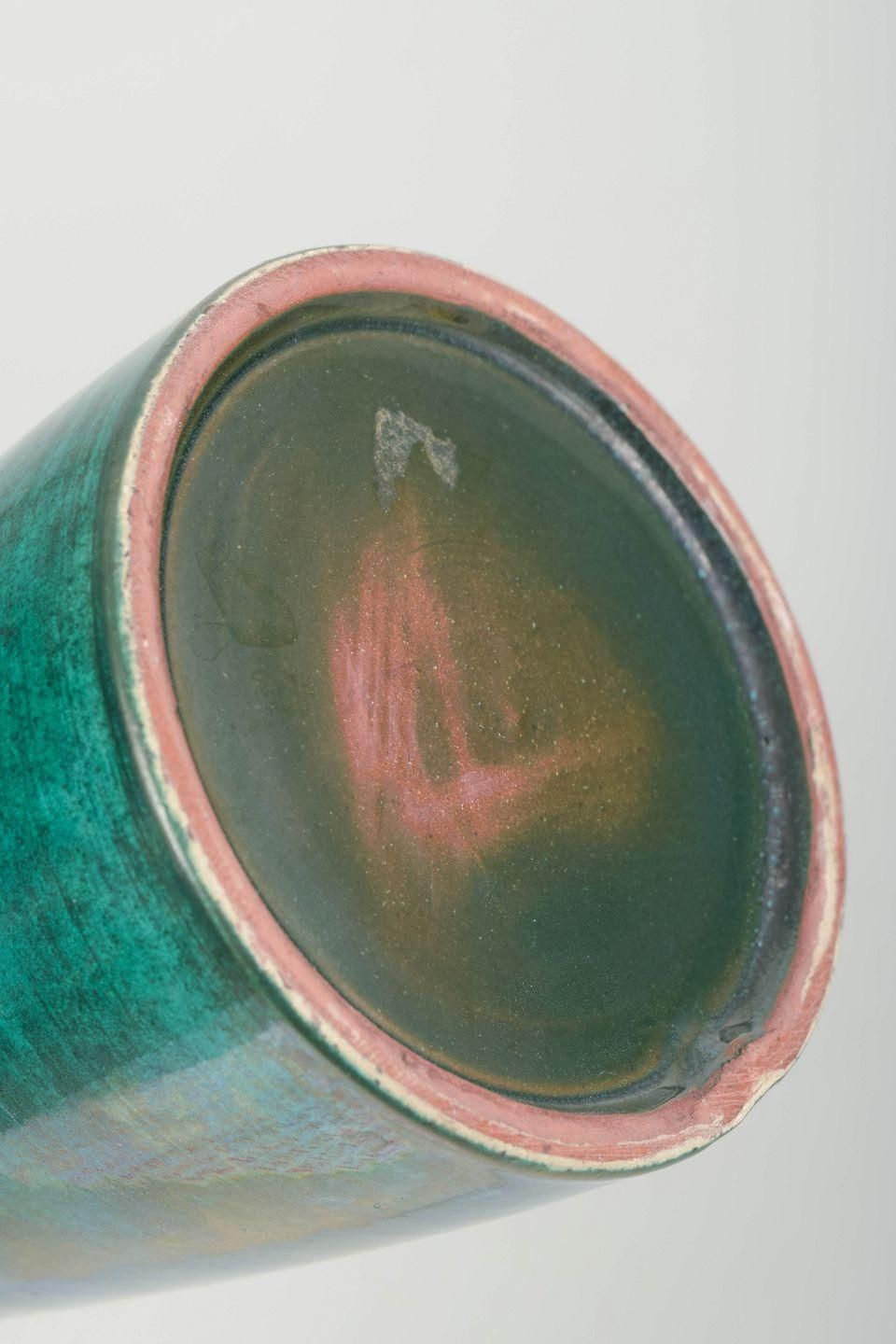 Europese studiopottenbakker. Stoneware vaas met diep smaragdgroen glazuur. Jaren 1970 photo Woonaccessoires