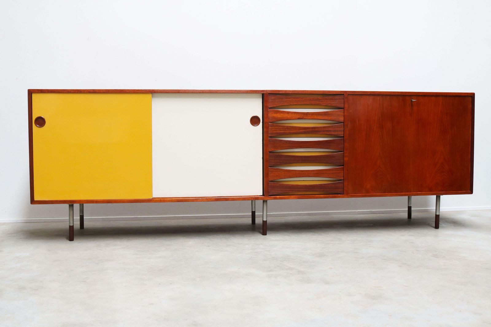 Rare Arne Vodder Model 29a “Triennale” Sideboard In Teak For Sibast, Denmark. photo vinterior