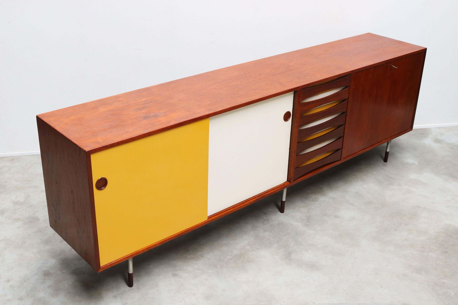 photo vinterior Rare Arne Vodder Model 29a “Triennale” Sideboard In Teak For Sibast, Denmark.