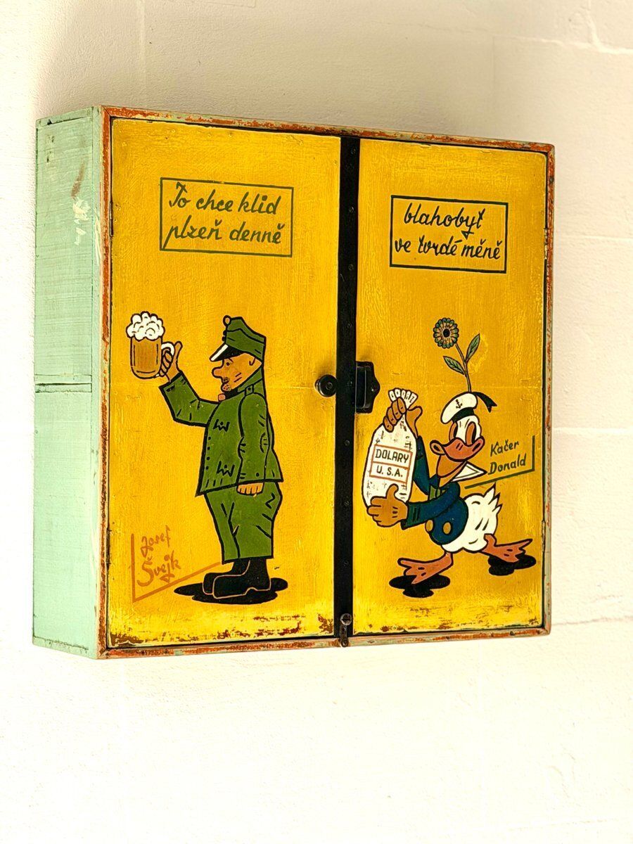 Mid-Century handgeschilderd kastje, voormalig Tsjecho-Slowakije, jaren 1970