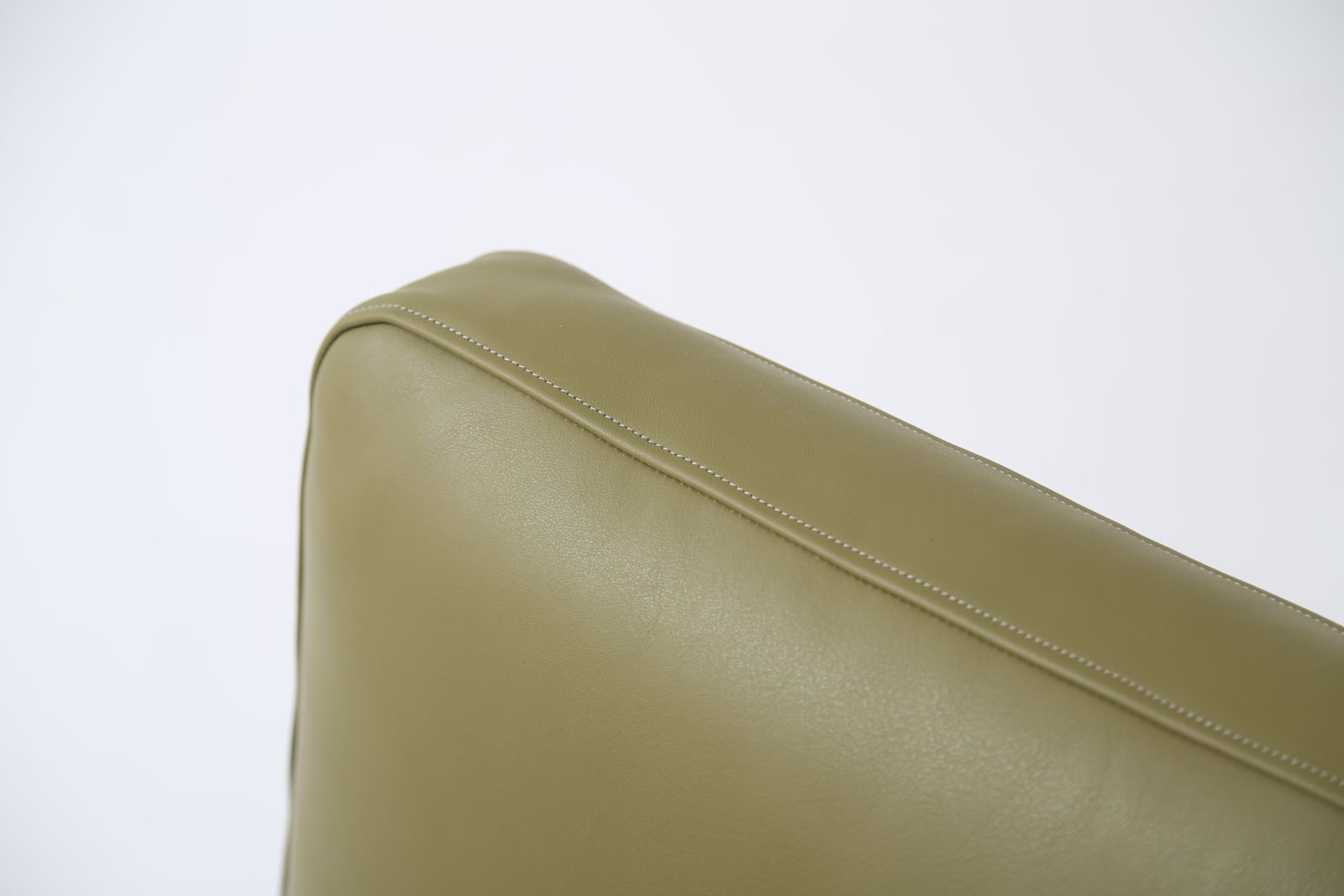 Fauteuil lounge vintage en palissandre et cuir vert, par Illum Wikkelso pour N. Eilersen, années 1950. photo buy