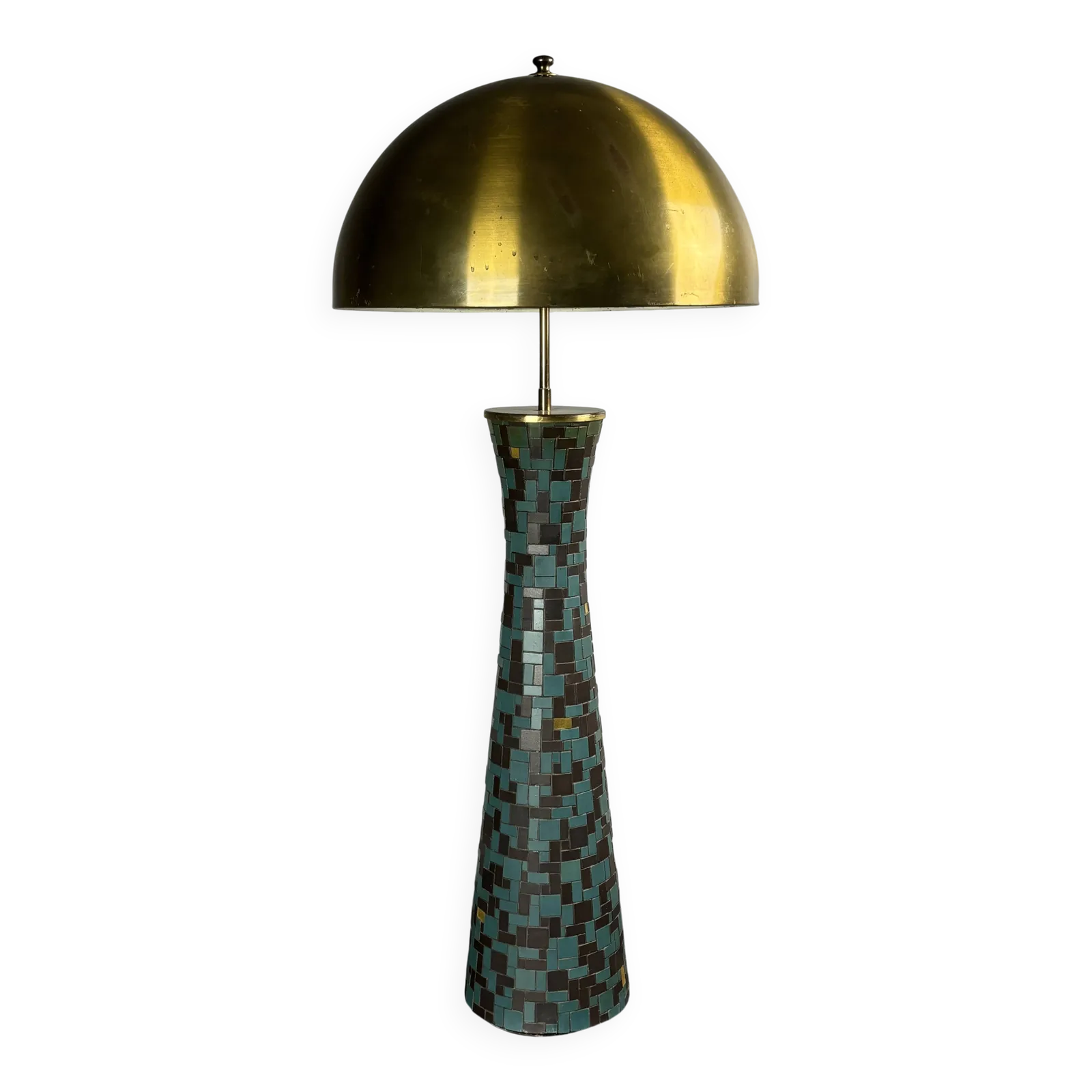 Lampe de table XL mid-century en mosaïque et laiton, abat-jour champignon doré, années 1960
