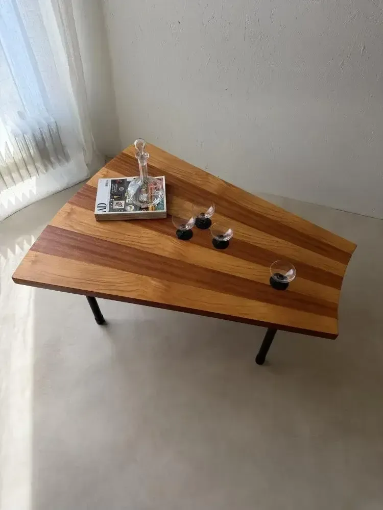 Waaiervormige salontafel met ingelegd hout, ca. jaren 1950 photo buy
