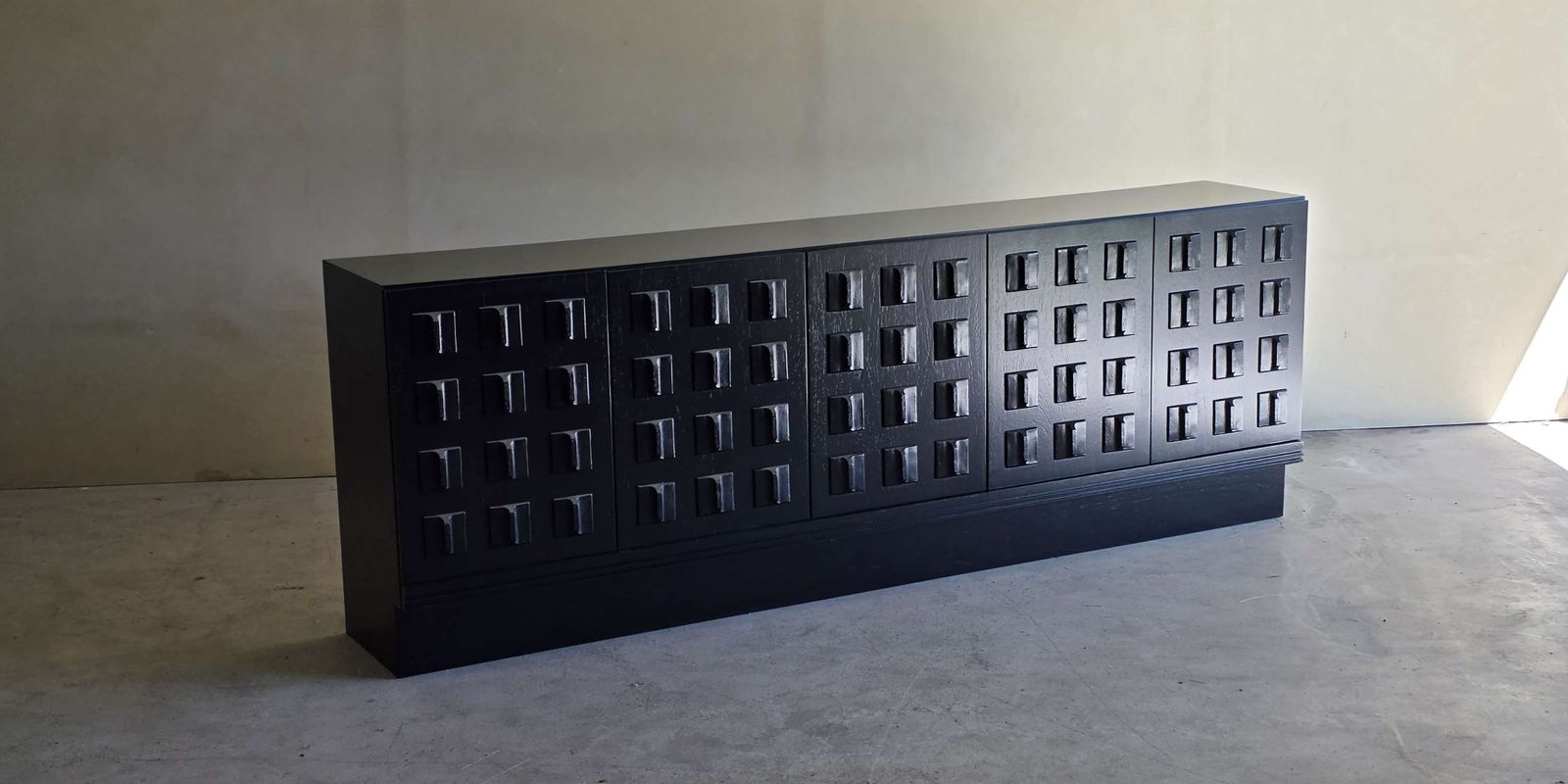 Zwart Belgisch Brutalistisch Dressoir, jaren 1970