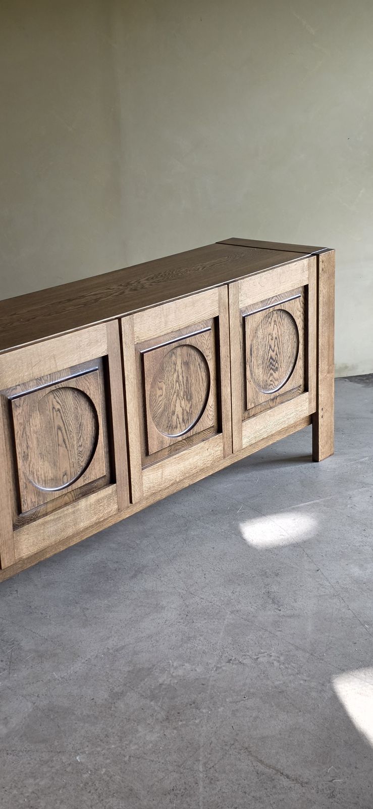 Brutalistisch dressoir in naturel eiken photo for sale