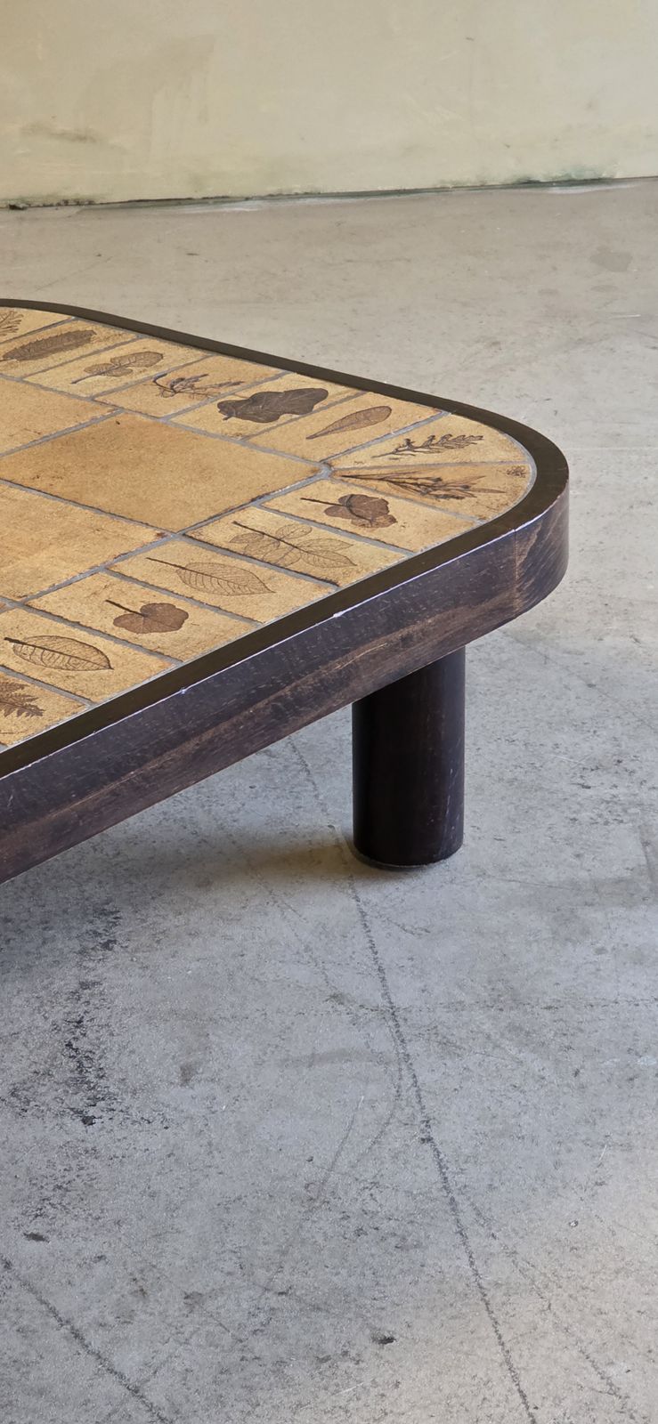 Table basse ovale Herbarium, par Roger Capron, années 1970 photo vinterior