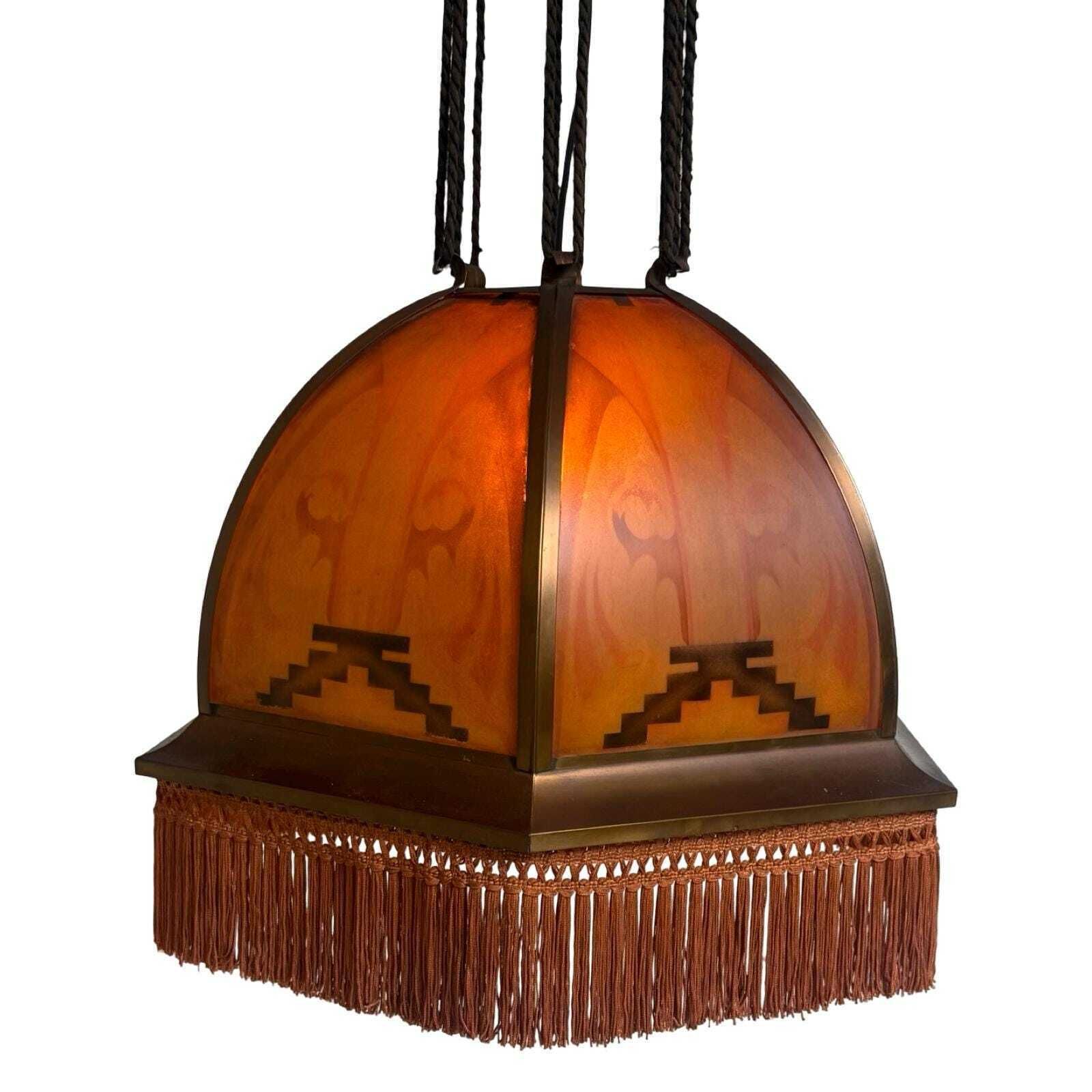Art Deco / Amsterdamse School   Glas-in-lood Hanglamp   Bronzen Frame   In De Stijl Van Tuschinski   Geen Barsten, Volledig Compleet. photo vinterior