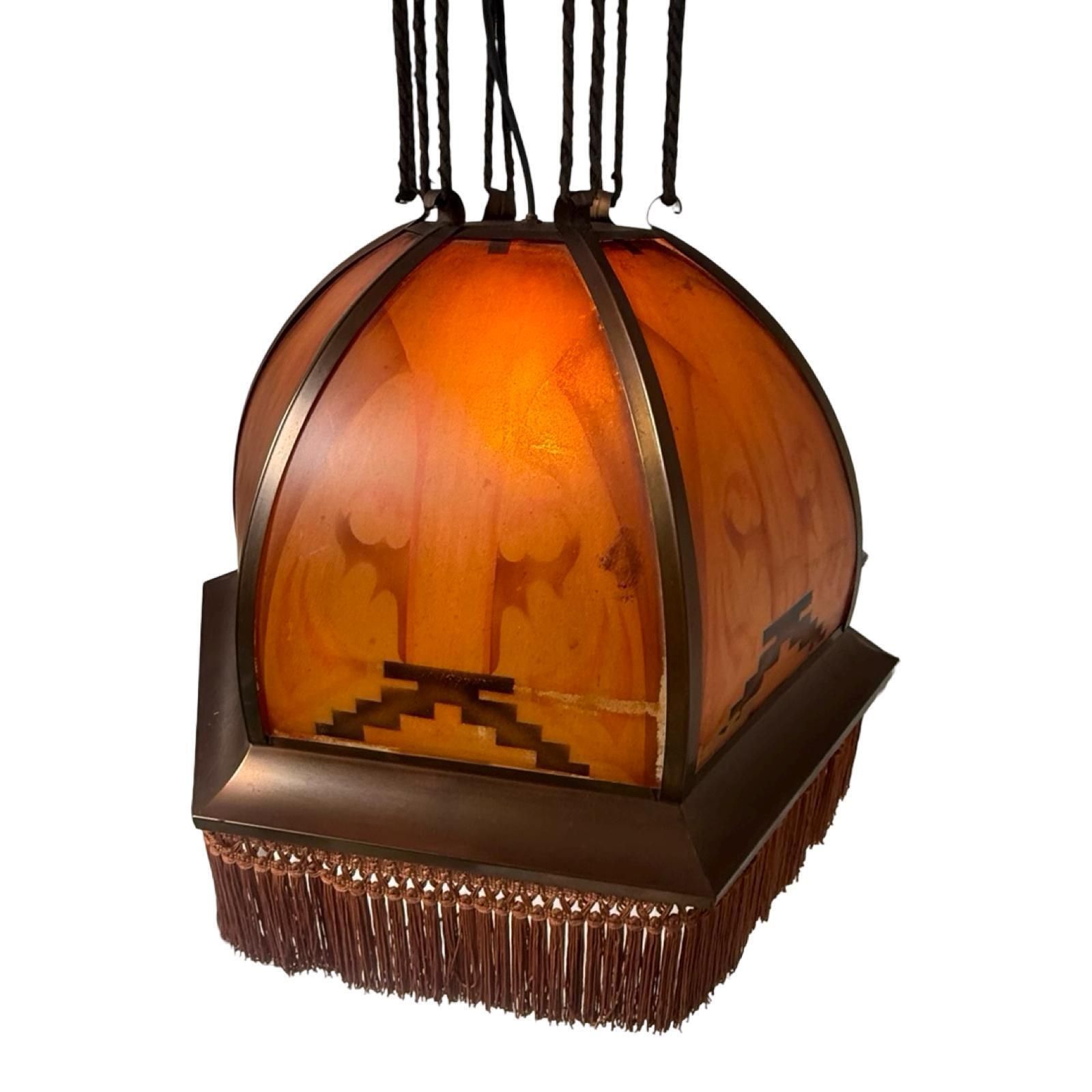 638.0 Art Deco / Amsterdamse School   Glas-in-lood Hanglamp   Bronzen Frame   In De Stijl Van Tuschinski   Geen Barsten, Volledig Compleet. photo