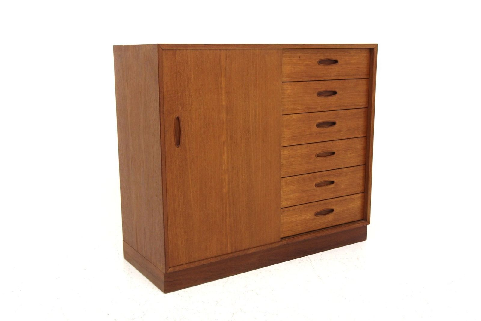 Armoire murale Domi en teck par Nils Jonsson pour Hugo Troeds, Suède, 1960
