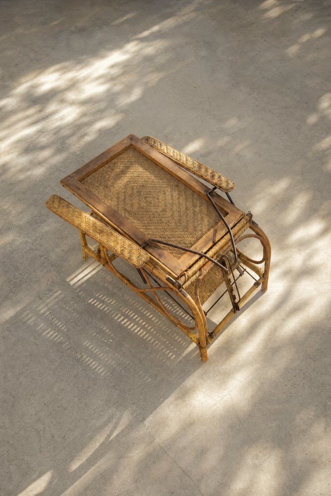 photo furniture Fauteuil lounge vintage allemand en rotin avec repose-pieds extensible, années 1930