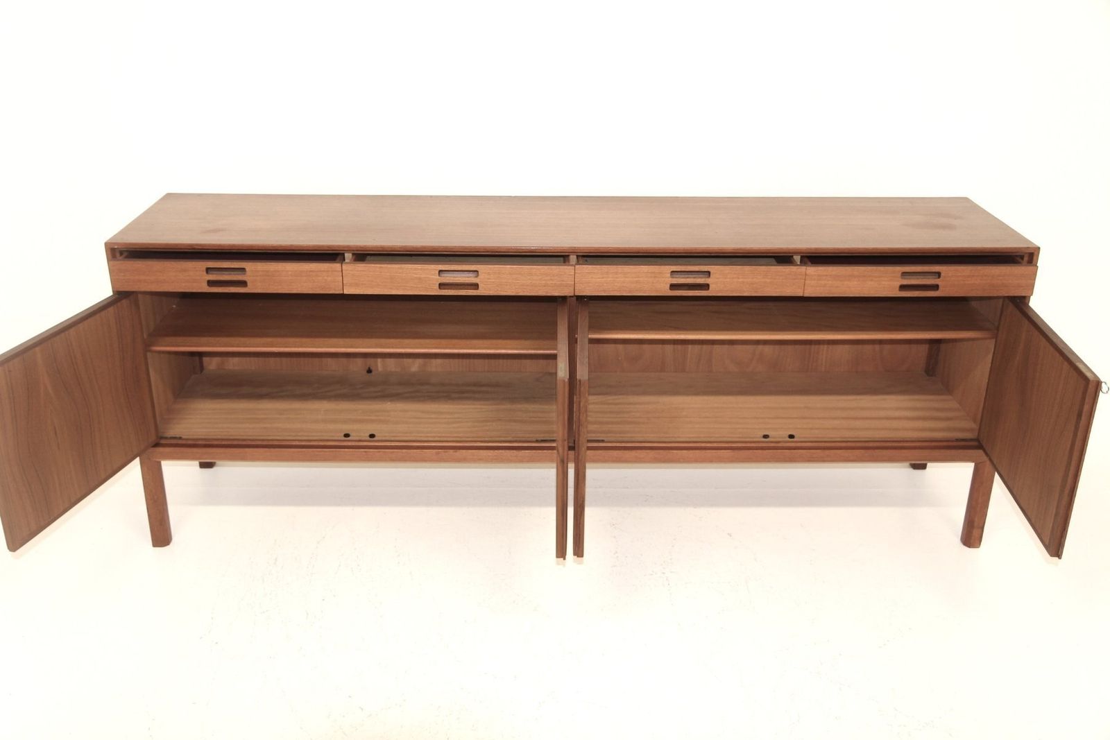 Buffet scandinave en teck par Bertil Fridhagen, Suède, 1960 photo Mobilier