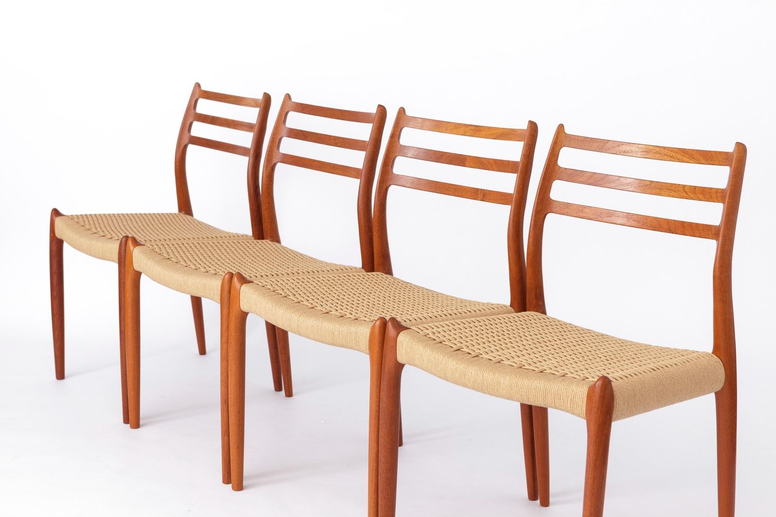 4 van 8 Niels Otto Møller Model 78 eetkamerstoelen | Deens teakhout Mid-Century Modern | 1968