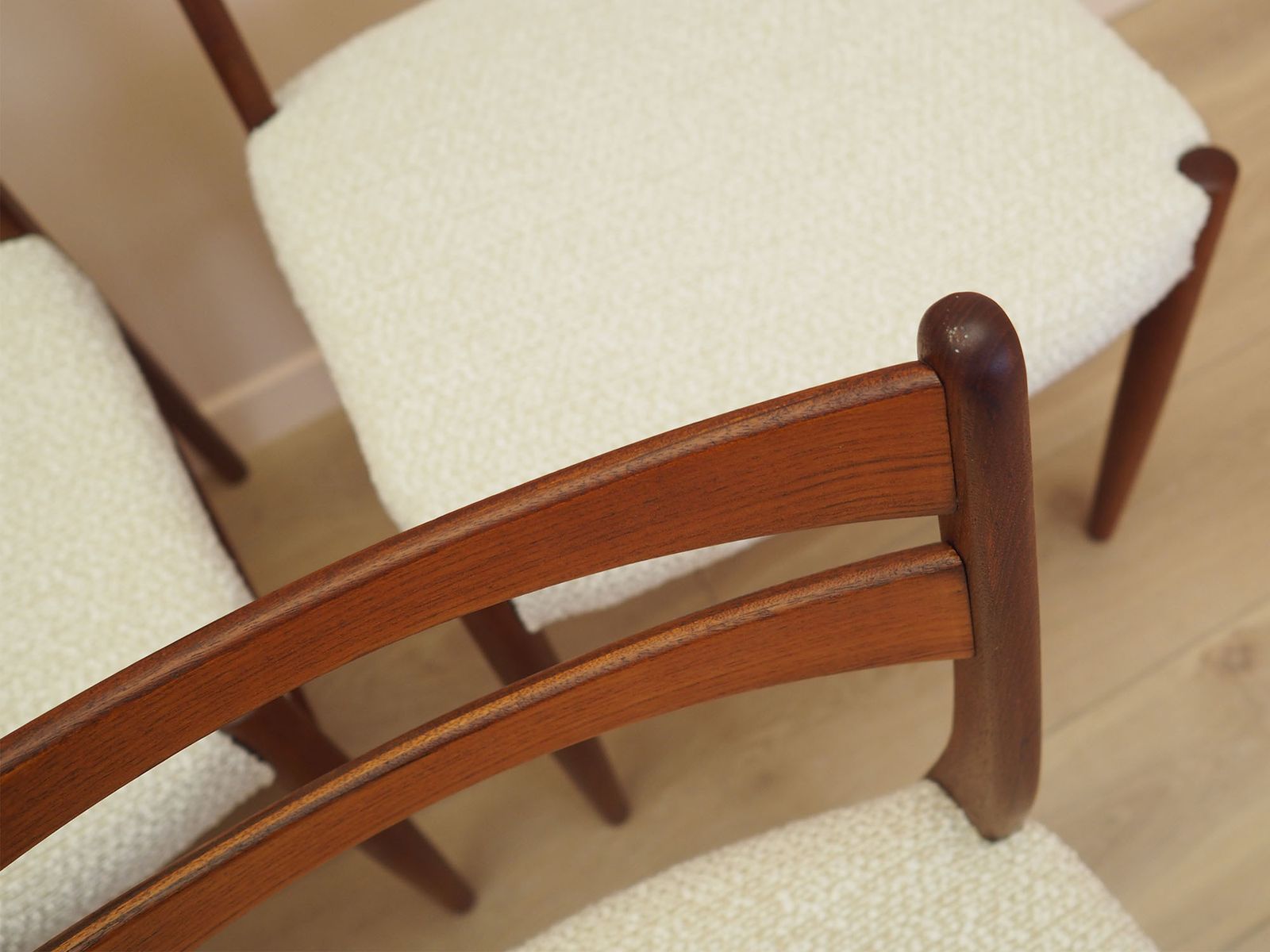 photo for sale Set van zes teakhouten stoelen, Deens design, jaren 1960, gemaakt in Denemarken
