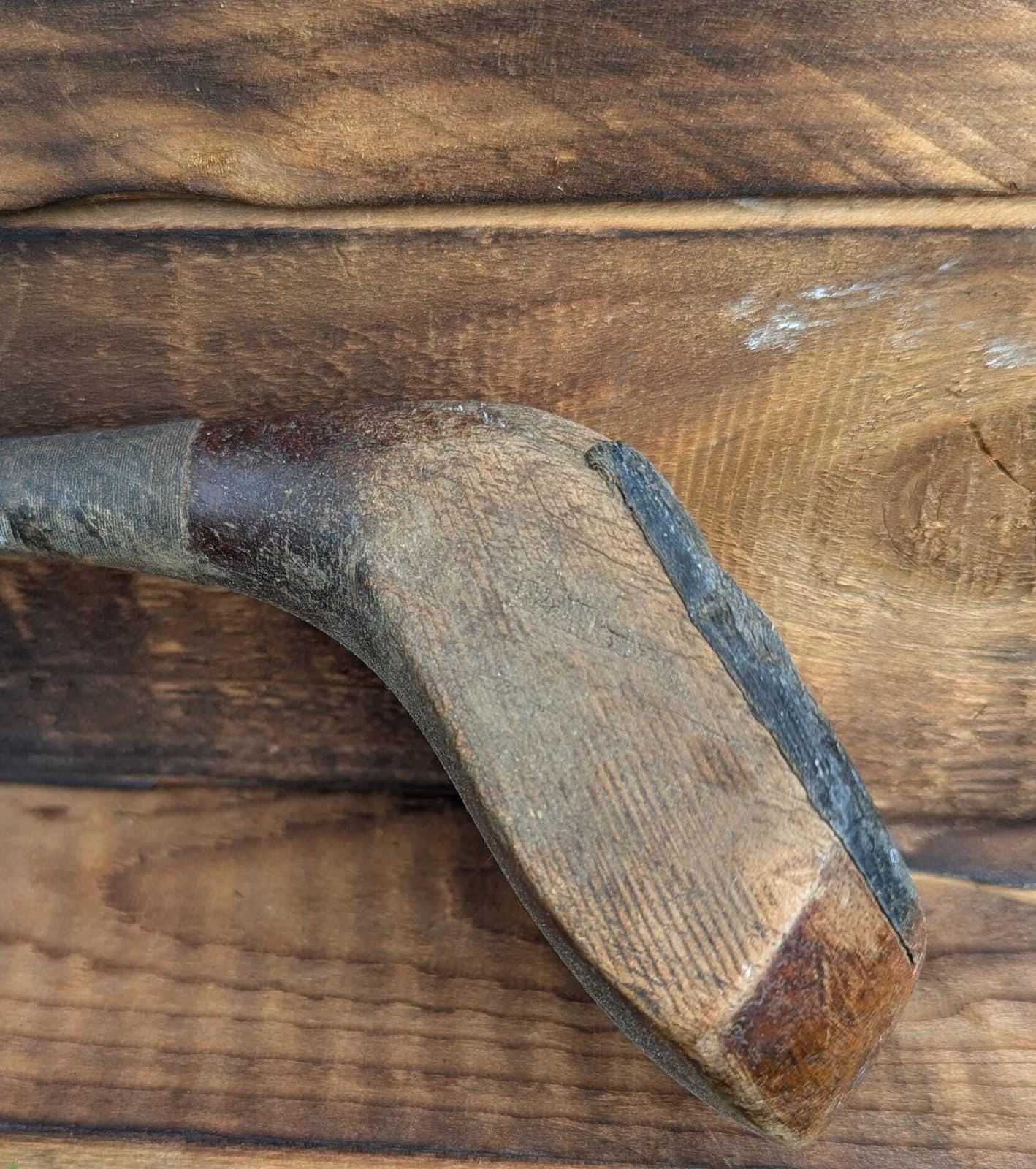 Club de golf d'époque à manche en hickory, tête en bois, Écosse photo 179.0