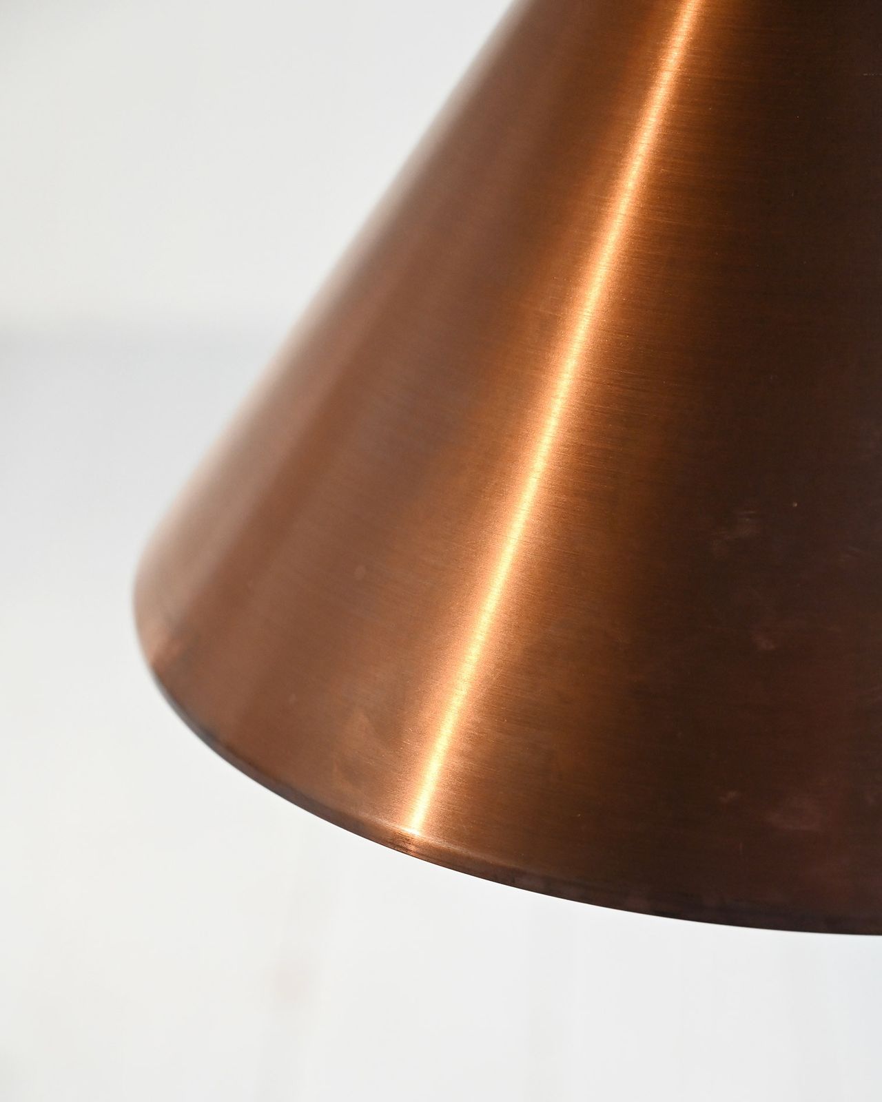 "Biljard" plafondlamp van Arne Jacobsen voor Louis Poulsen, ca. jaren 1960 photo vinterior