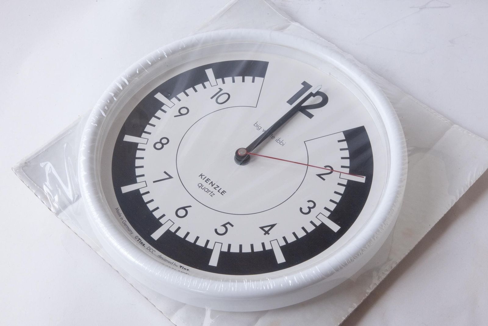 Nos In Box 80s Kienzle Wandklok Minimalisme Space Age Postmodern Plastic Duitsland Speedometer photo for sale