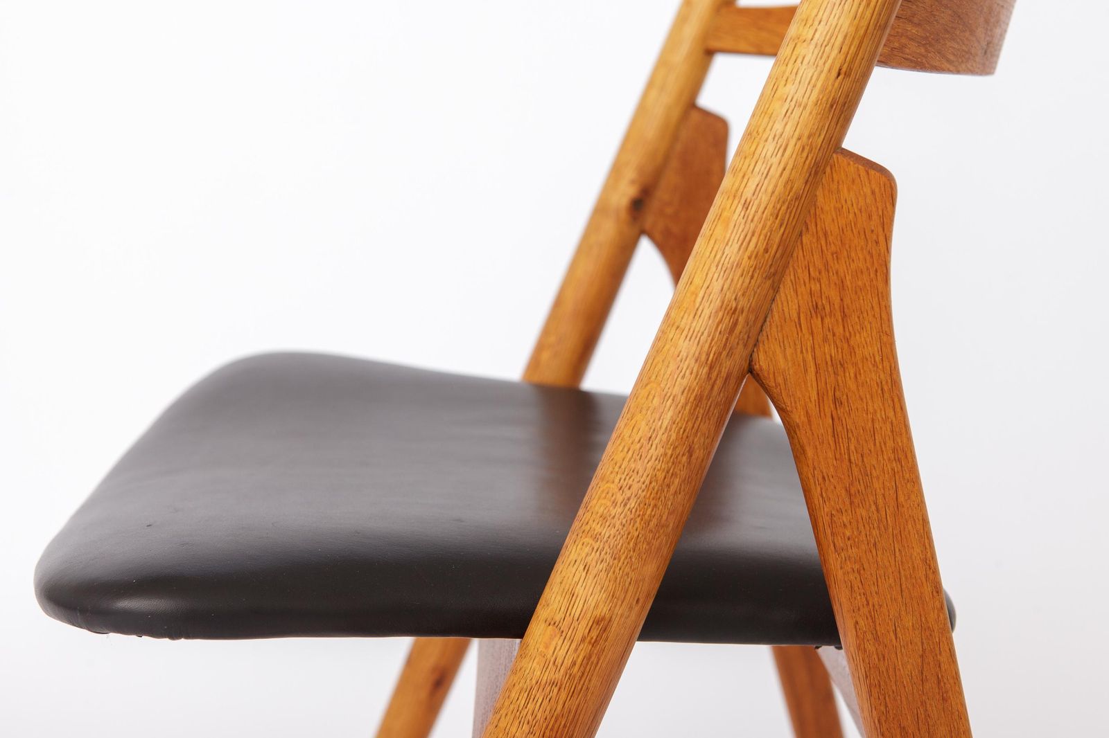 CH29 Sawbuck Chair van Hans J. Wegner voor Carl Hansen & Søn | Deens eiken | ca. jaren 1960 photo 983.0