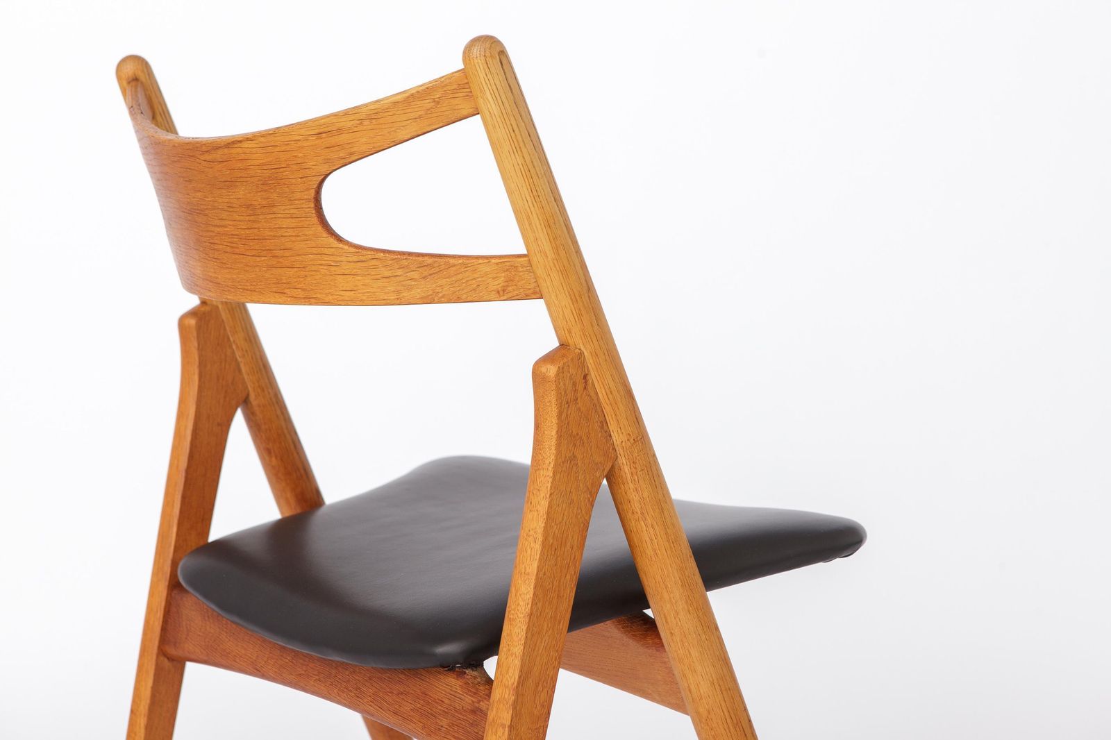 CH29 Sawbuck Chair van Hans J. Wegner voor Carl Hansen & Søn | Deens eiken | ca. jaren 1960 photo buy