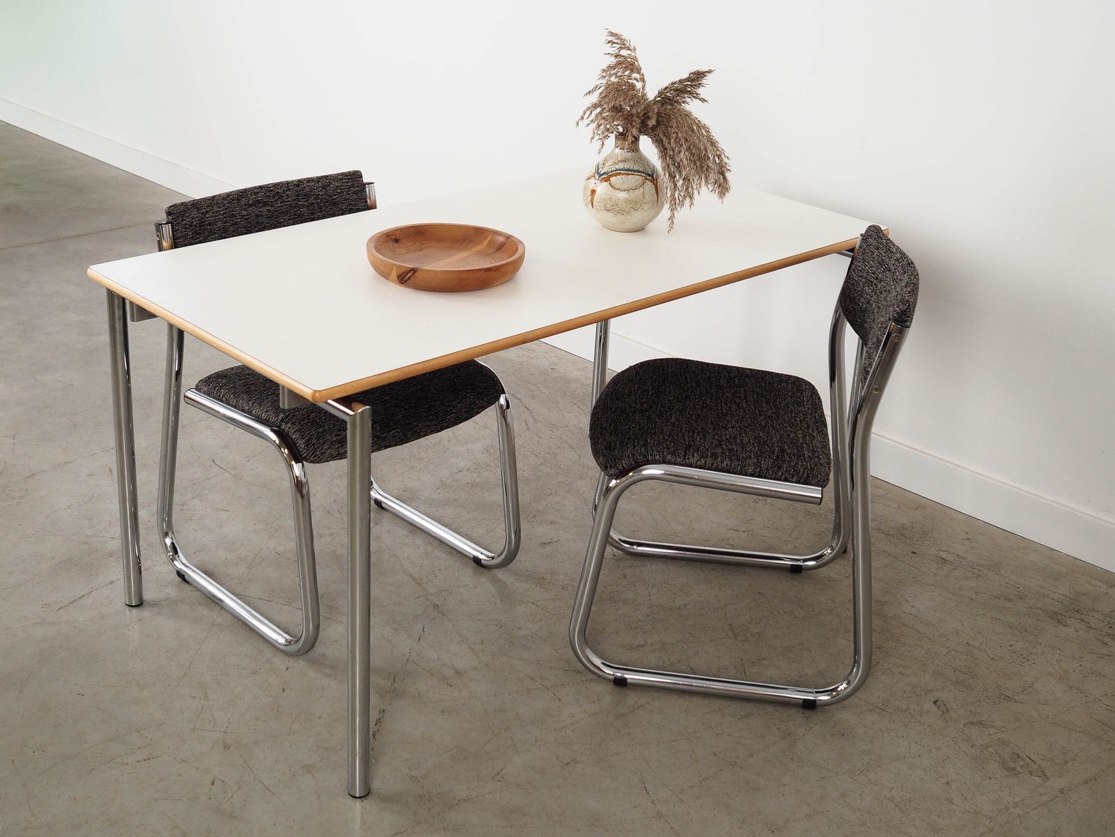 Gelamineerde tafel, Deens design, 2000, geproduceerd door Randers Møbelfabrik photo for sale