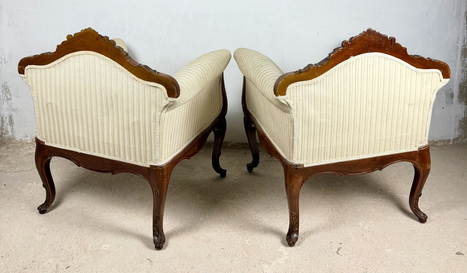 photo buy Paar Franse Louis XV-stijl fauteuils, jaren 1960