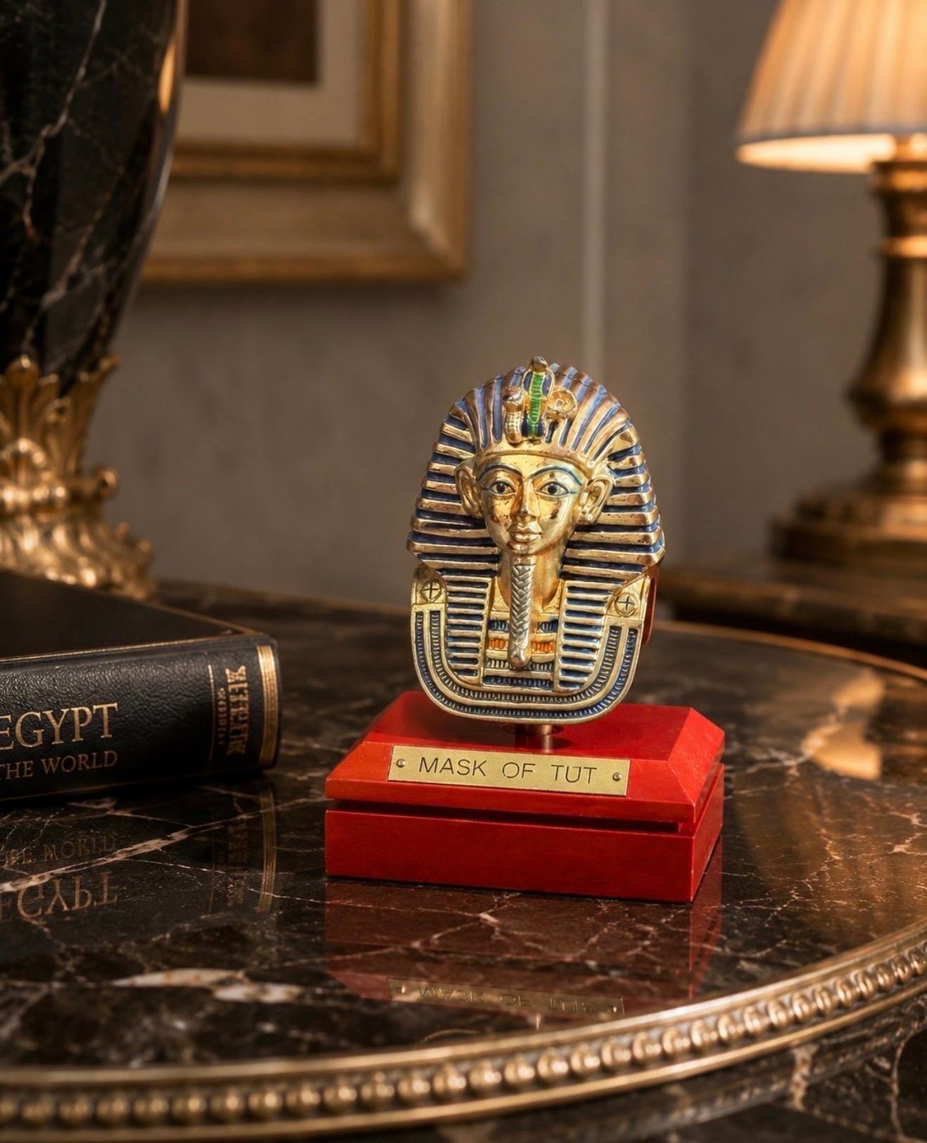 Egyptische farao Toetanchamon buste sculptuur, decoratief Ancient Egyptian Revival photo Kunst