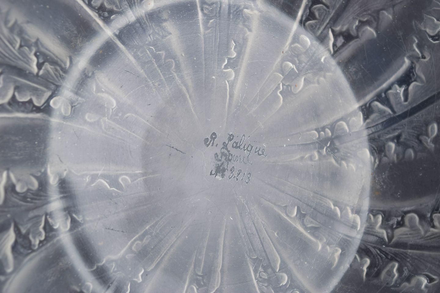 Coupe « Chicoree » René Lalique en verre dépoli et poli, vers 1930 photo Décoration