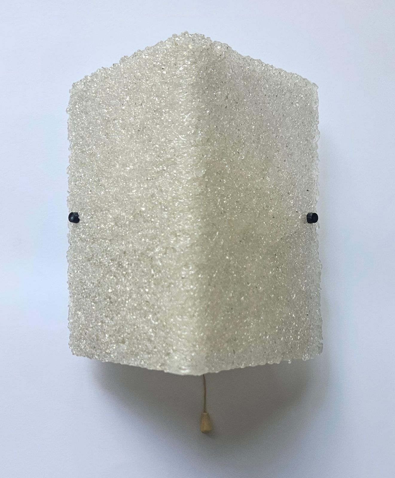 Zeldzame mid-century wandlamp van lucite – Pokrok, jaren 1960 photo vintage
