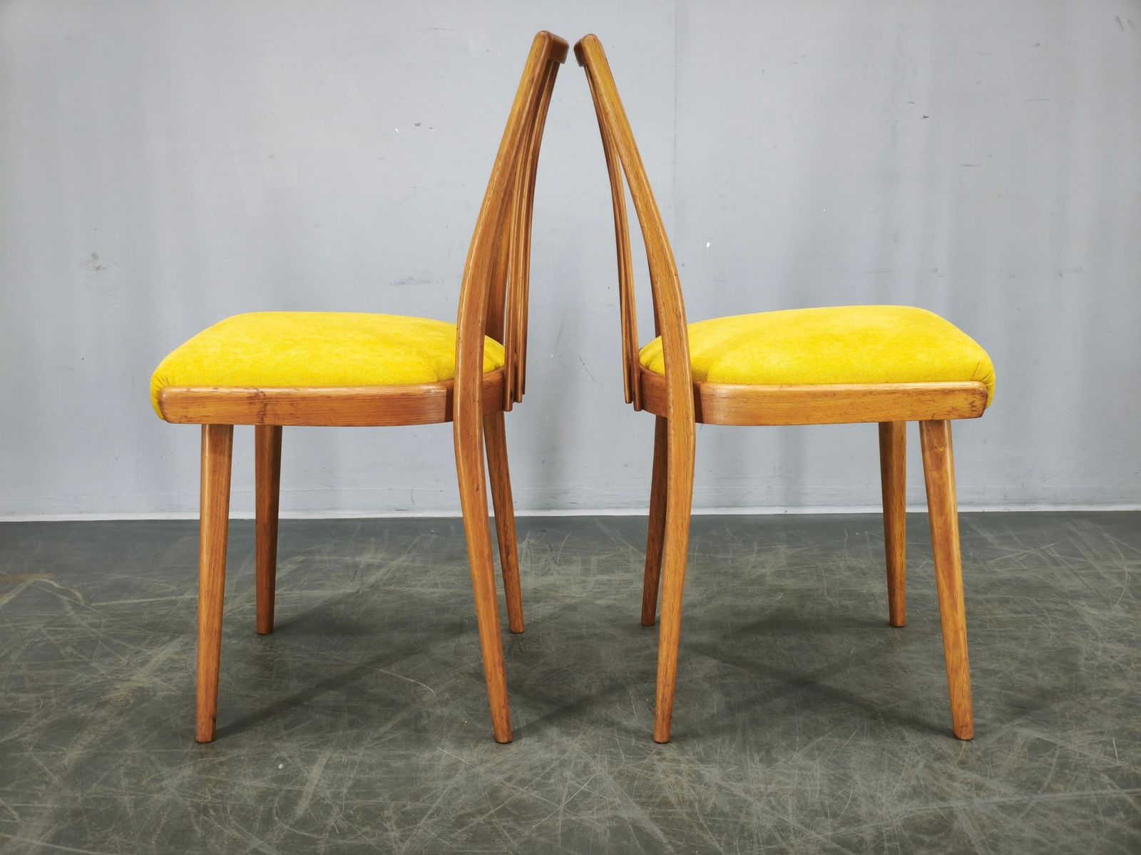 photo vinterior Set van 4 Mid-Century Ton Beuken Eetkamerstoelen, Tsjecho-Slowakije, jaren 1970