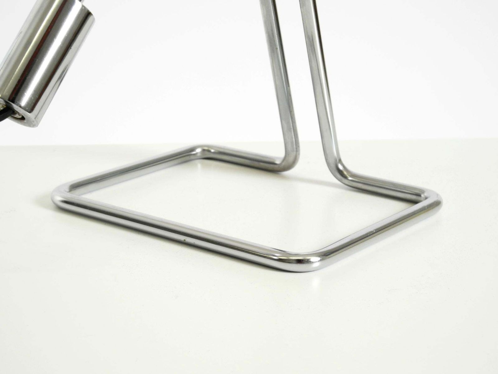 photo vintage Verchroomde metalen tafellamp uit de jaren 1980 van Abo Randers voor IKEA