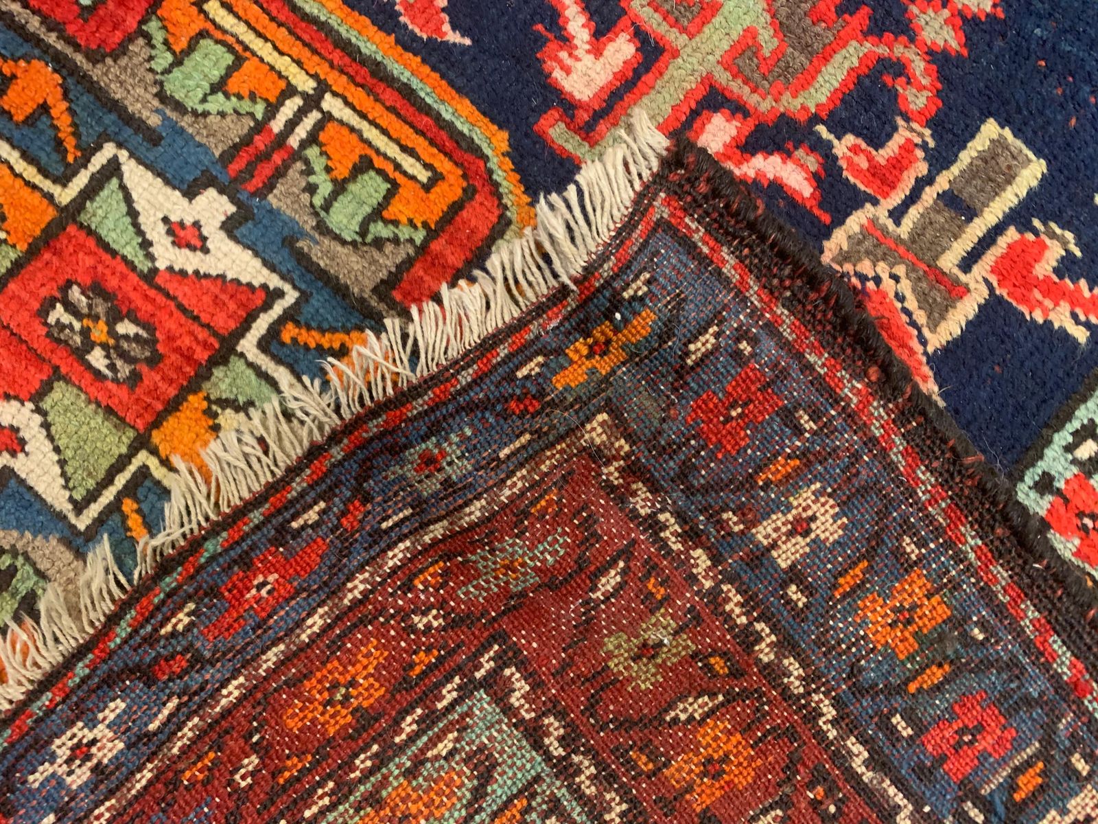 photo for sale Tapis de couloir d'époque, fait main, laine tribale orientale traditionnelle