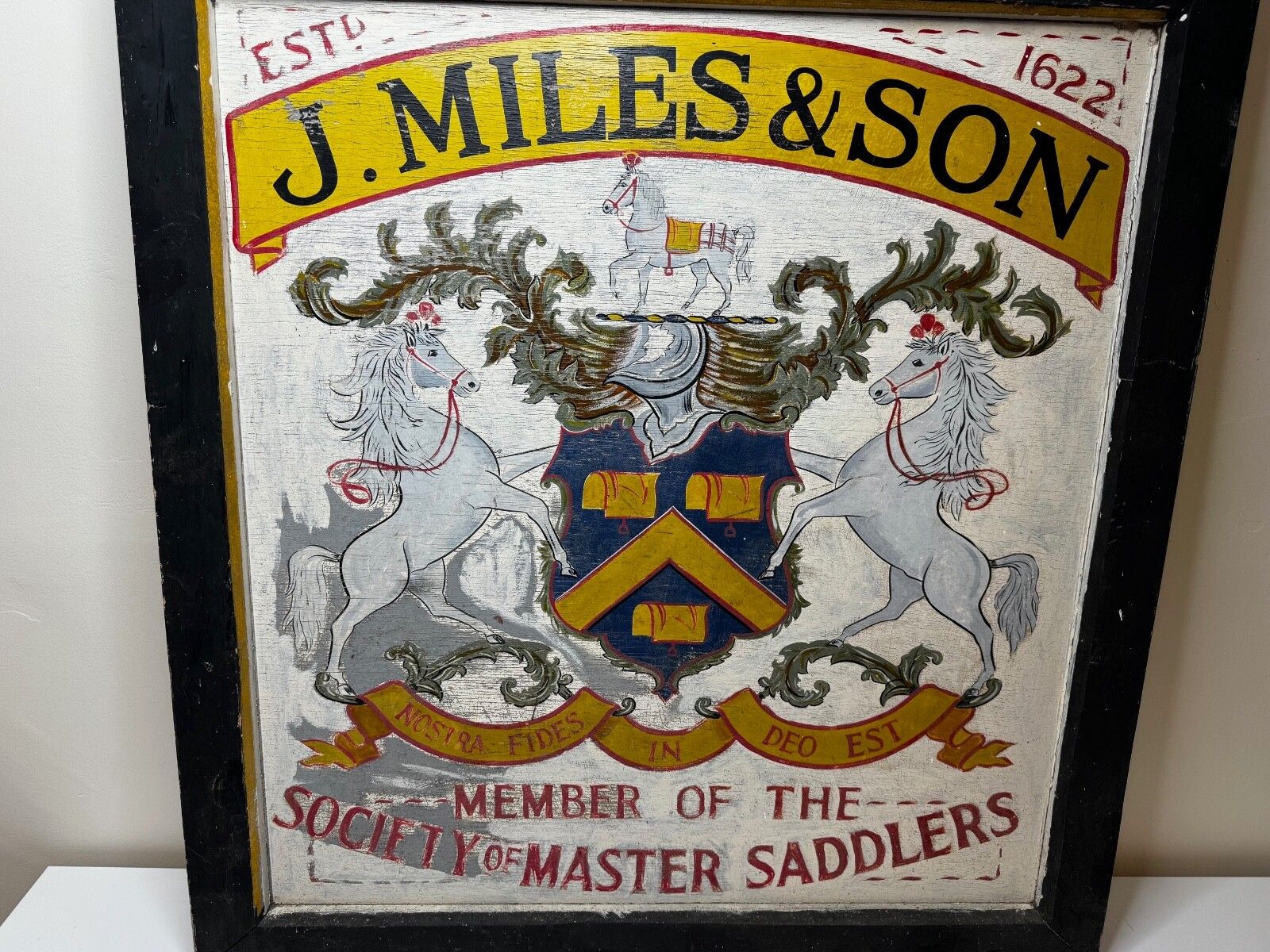 Vintage Heraldisch Handelsreclamebord J.Miles & Son Master Saddlers Dorchester photo furniture