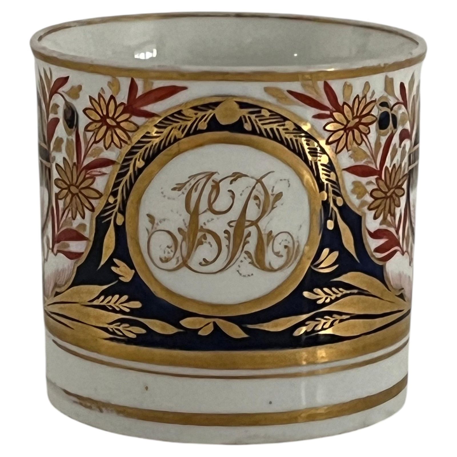 Vroeg Minton Porseleinen Koffiekopje, Gemonogrammeerd en Handgeschilderd Patroon 202, ca. 1810