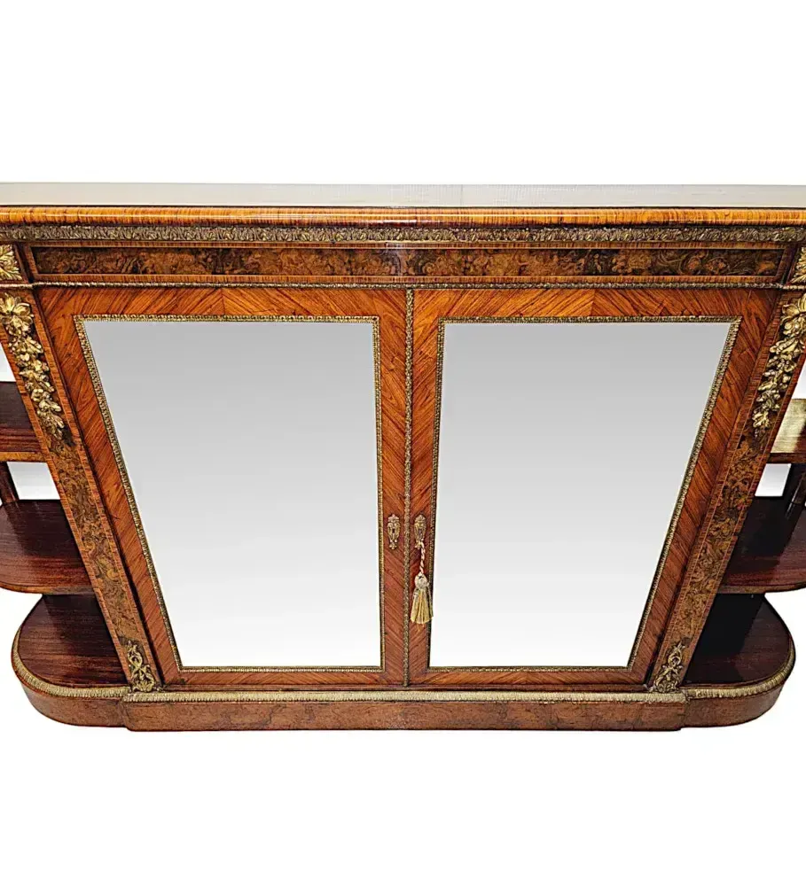 Zeer zeldzame grote 19e eeuwse ingelegd wortelnouten credenza, gestempeld 'Gillows' photo vinterior