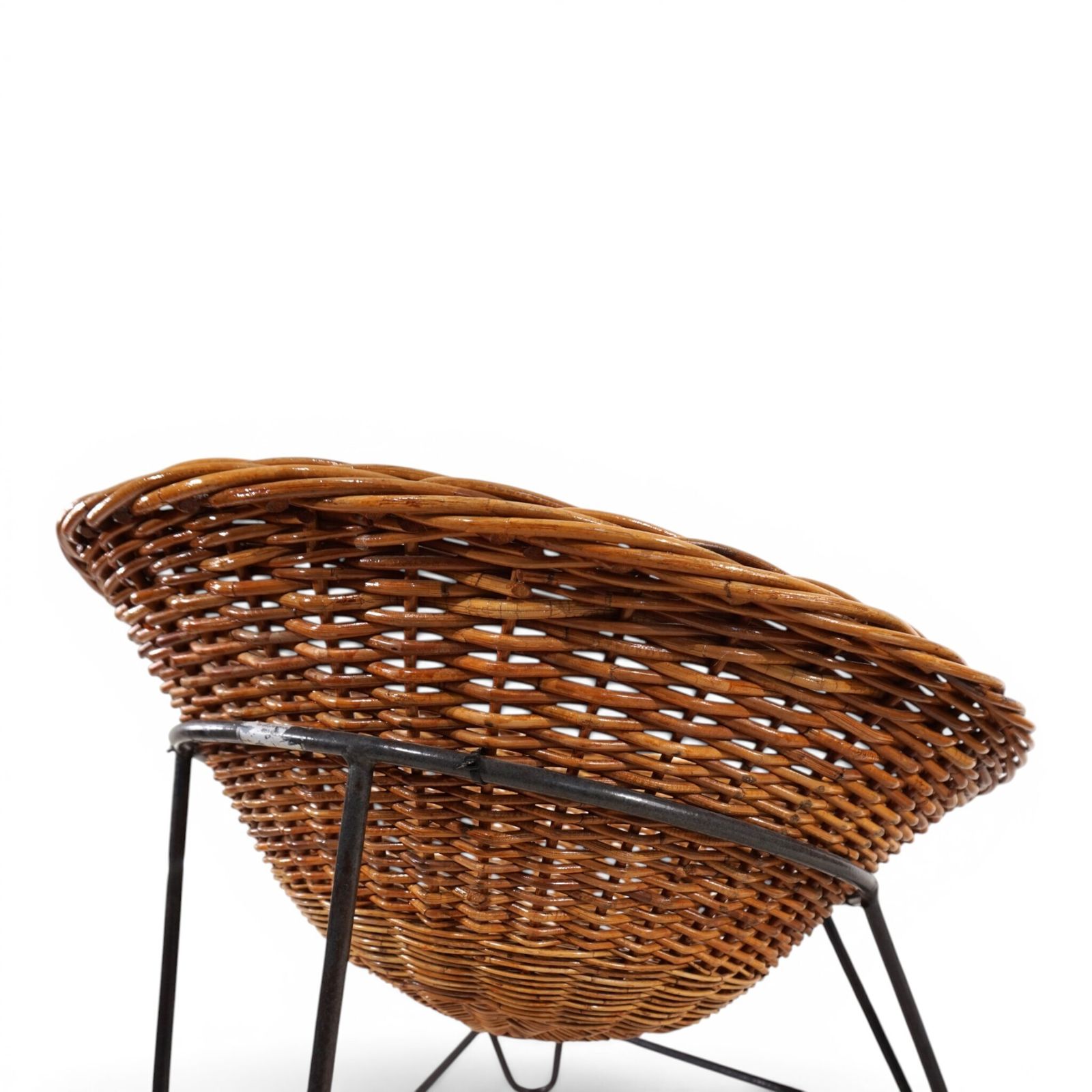 Pod Chairs – Paar rotan/rieten loungstoelen op metalen frame, 1970 photo vinterior