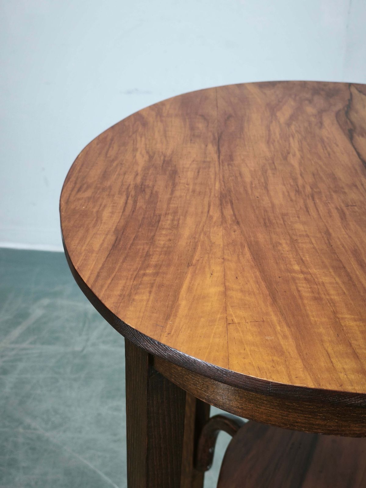 Thonet No. 207 Bentwood Ovale Tafel door Mazowia, Polen, jaren 1910 photo vinterior