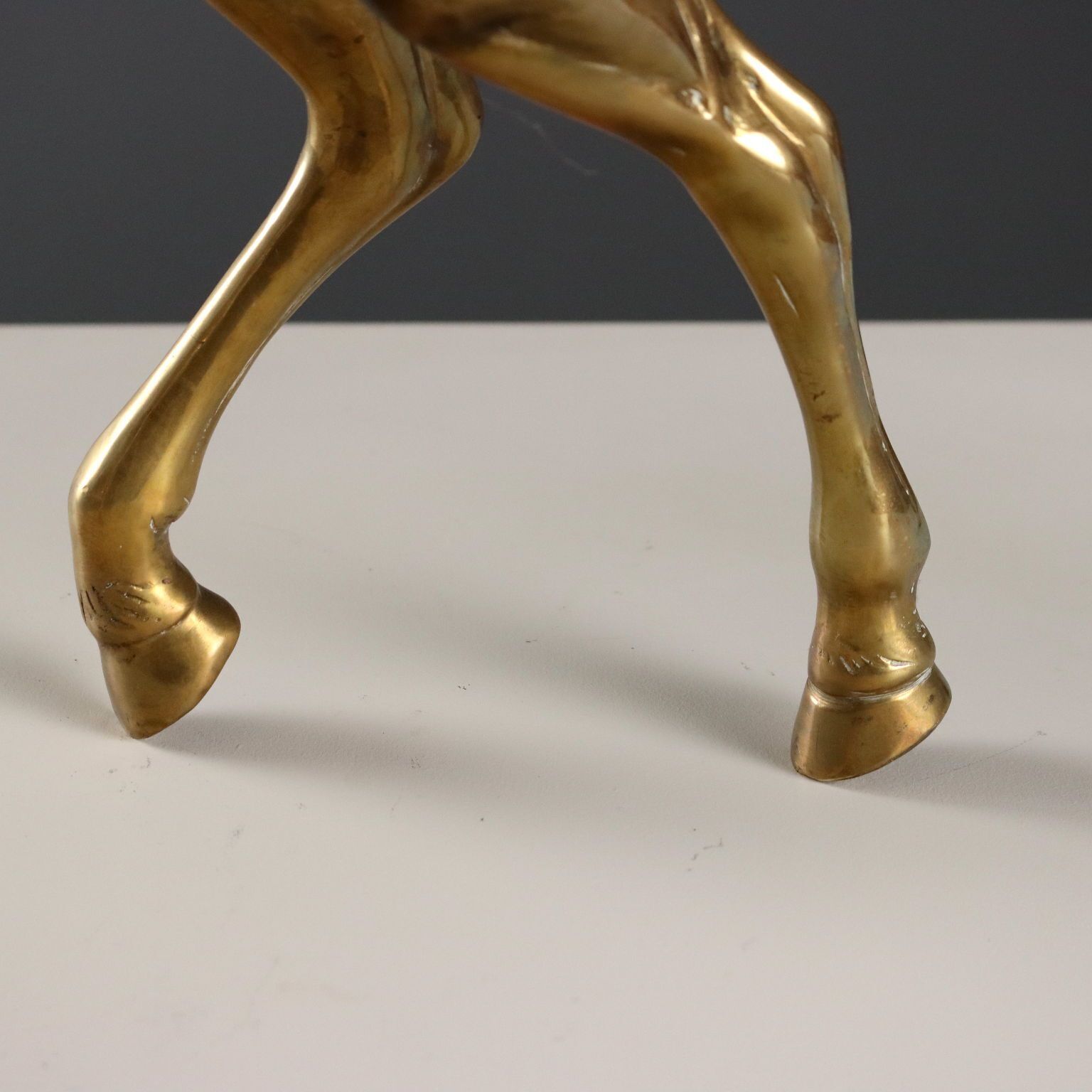 Sculpture moderne Cheval au trot en bronze doré, Italie, années 1970 photo 860.0