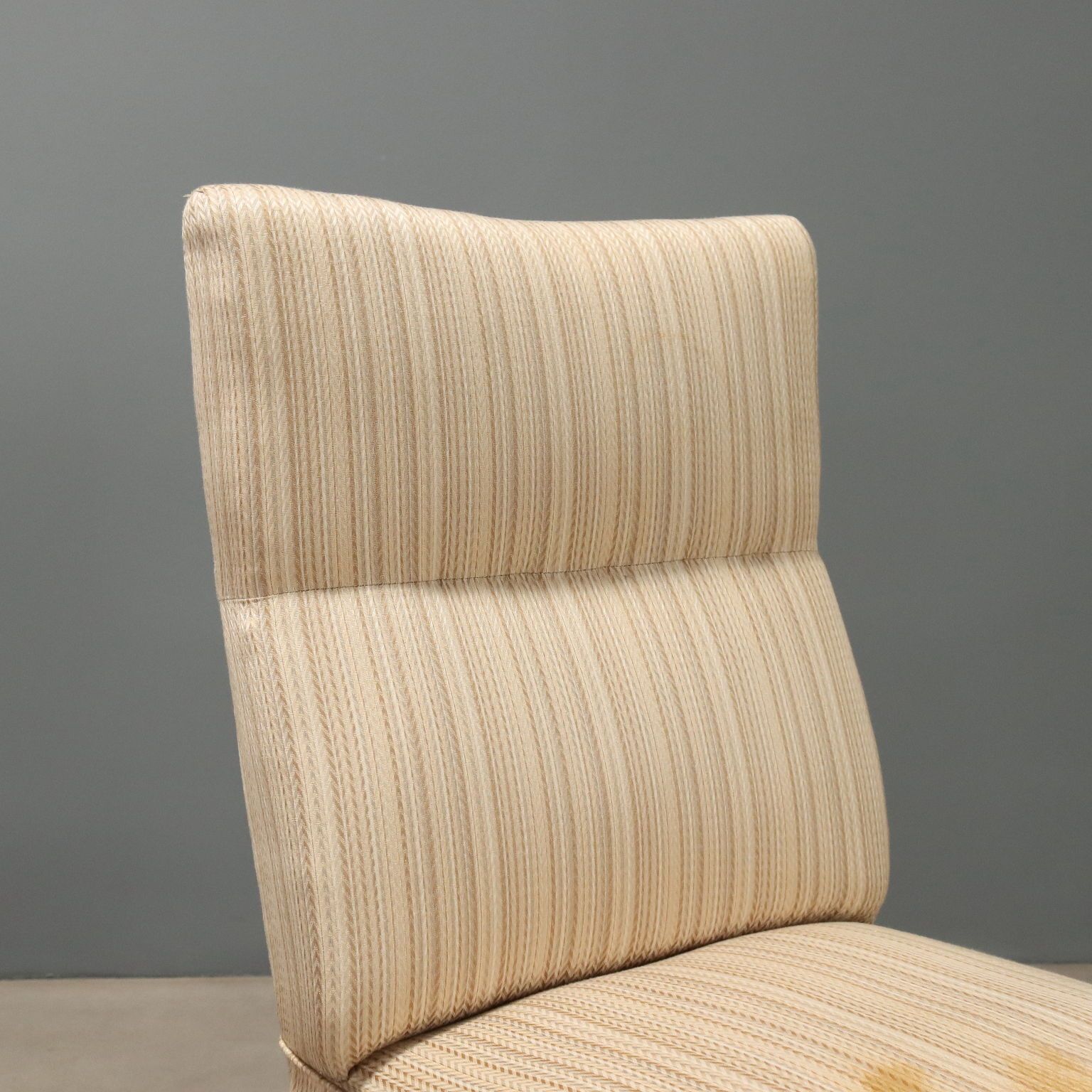 Fauteuils à rénover, années 1950-1960 photo for sale